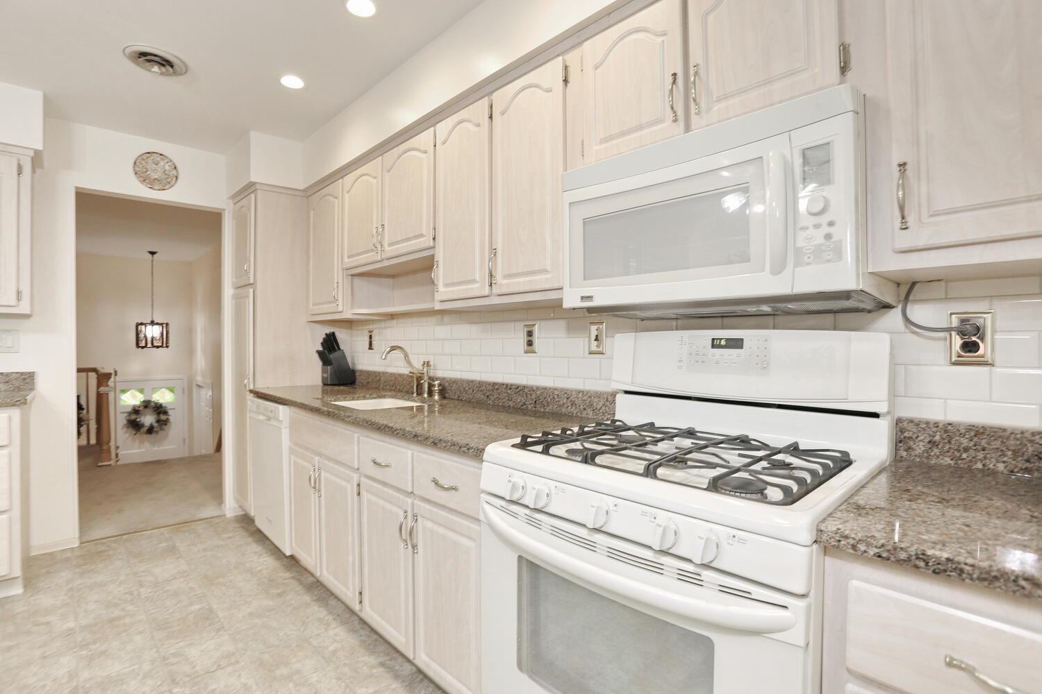 Single Family Stockbridge  Rockland County, NY 10901, MLS-860955-12