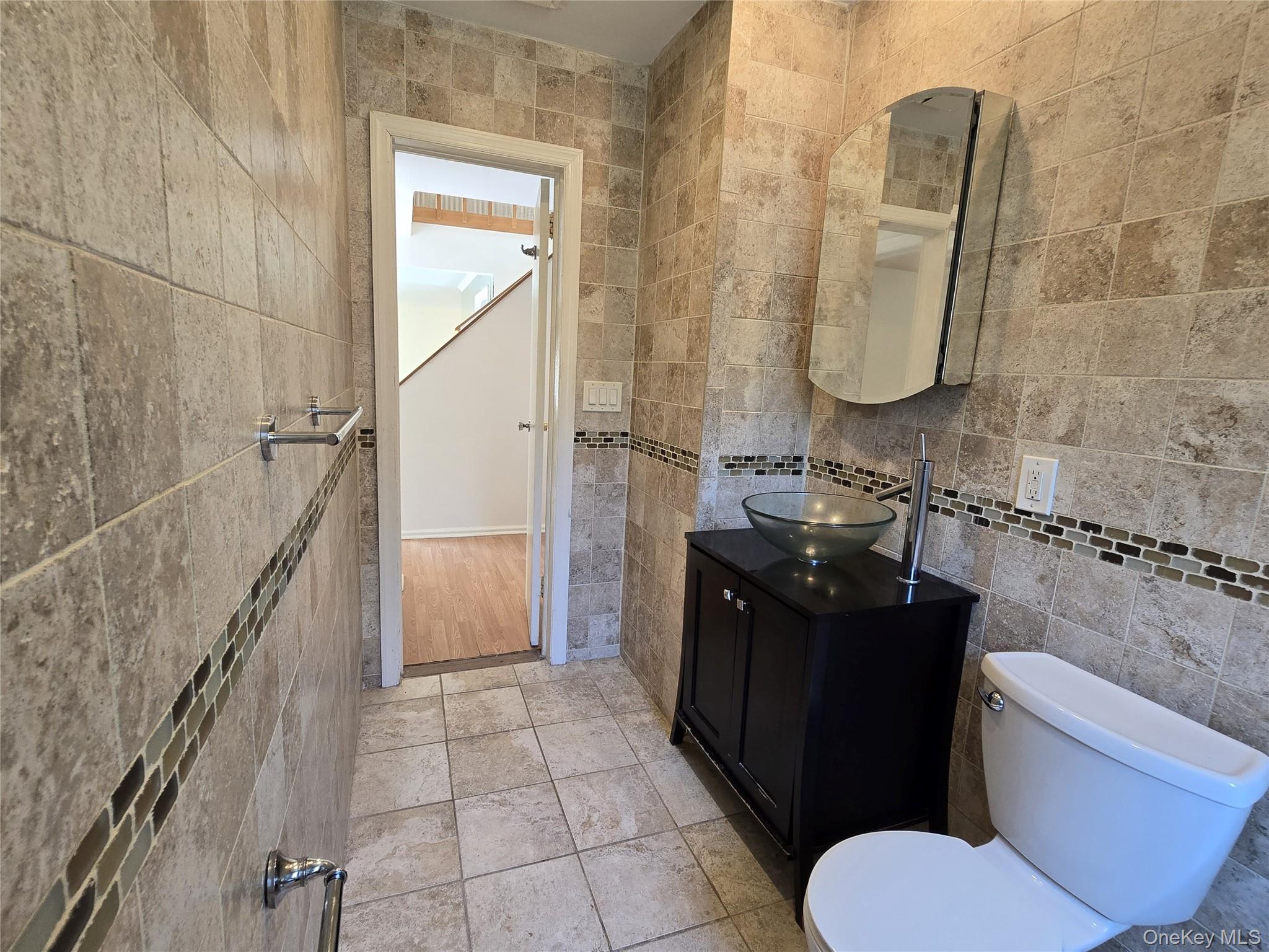 Single Family Leonard  Nassau County, NY 11518, MLS-860962-22