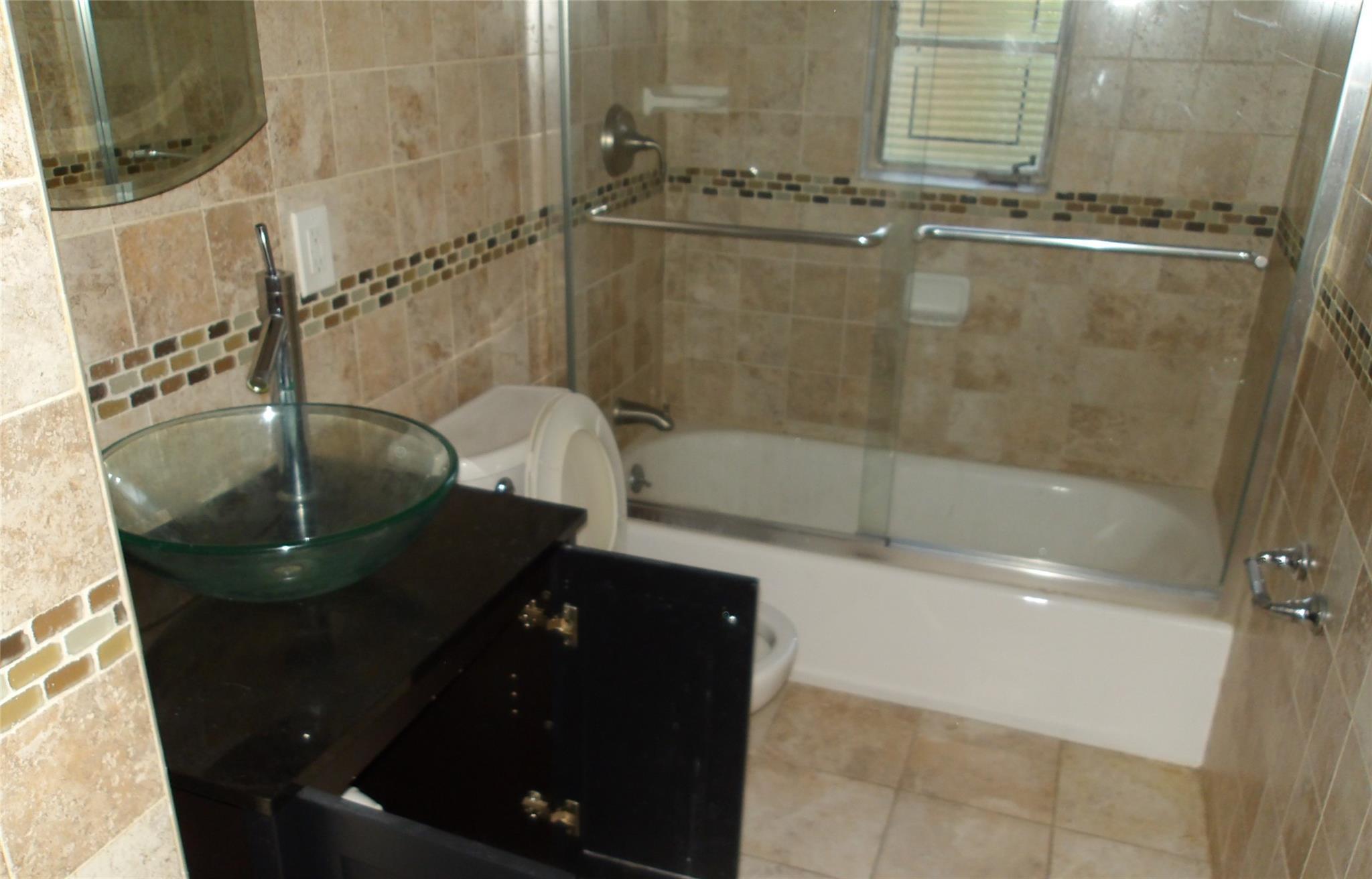 Single Family Leonard  Nassau County, NY 11518, MLS-860962-7