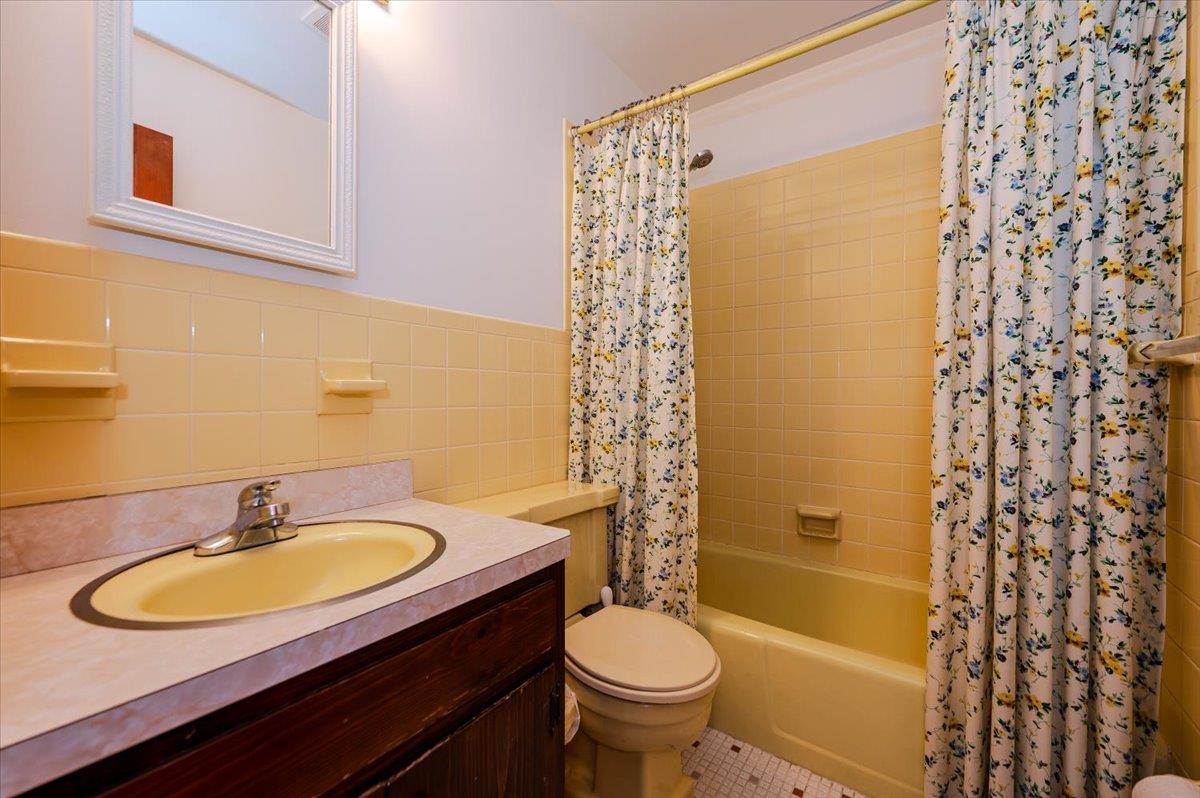 Single Family Summit  Westchester County, NY 10589, MLS-860973-21