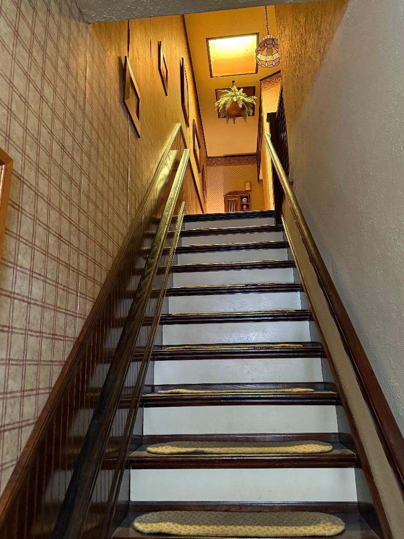 Single Family De Reimer  Bronx, NY 10466, MLS-860974-7