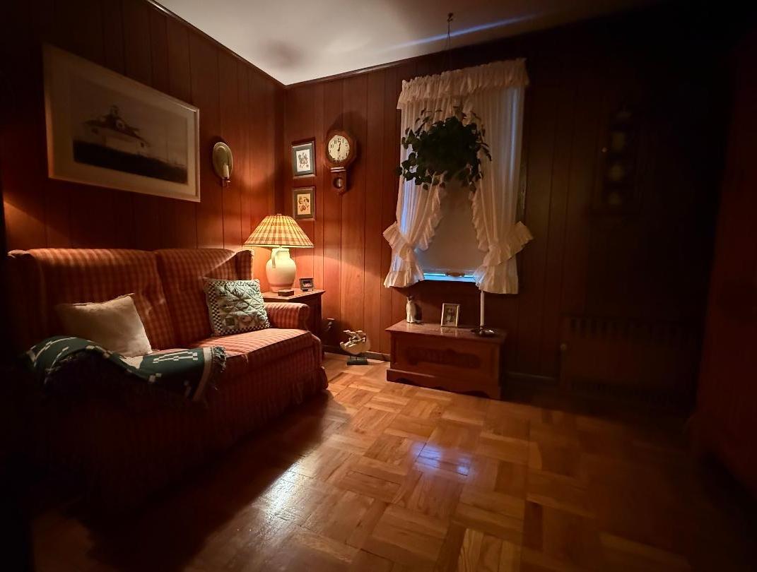 Single Family De Reimer  Bronx, NY 10466, MLS-860974-9