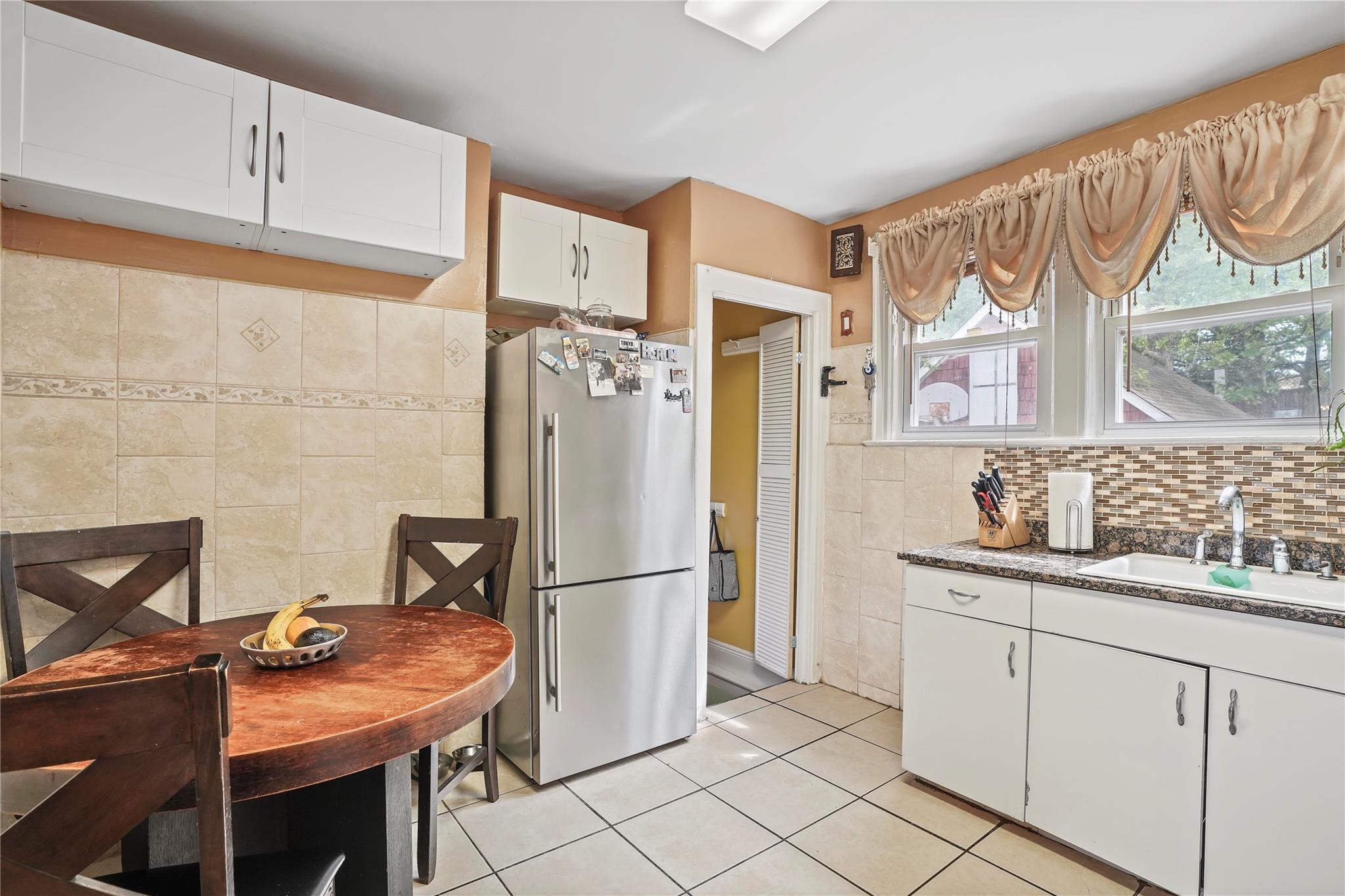 Single Family Fresh Pond  Queens, NY 11378, MLS-860986-10