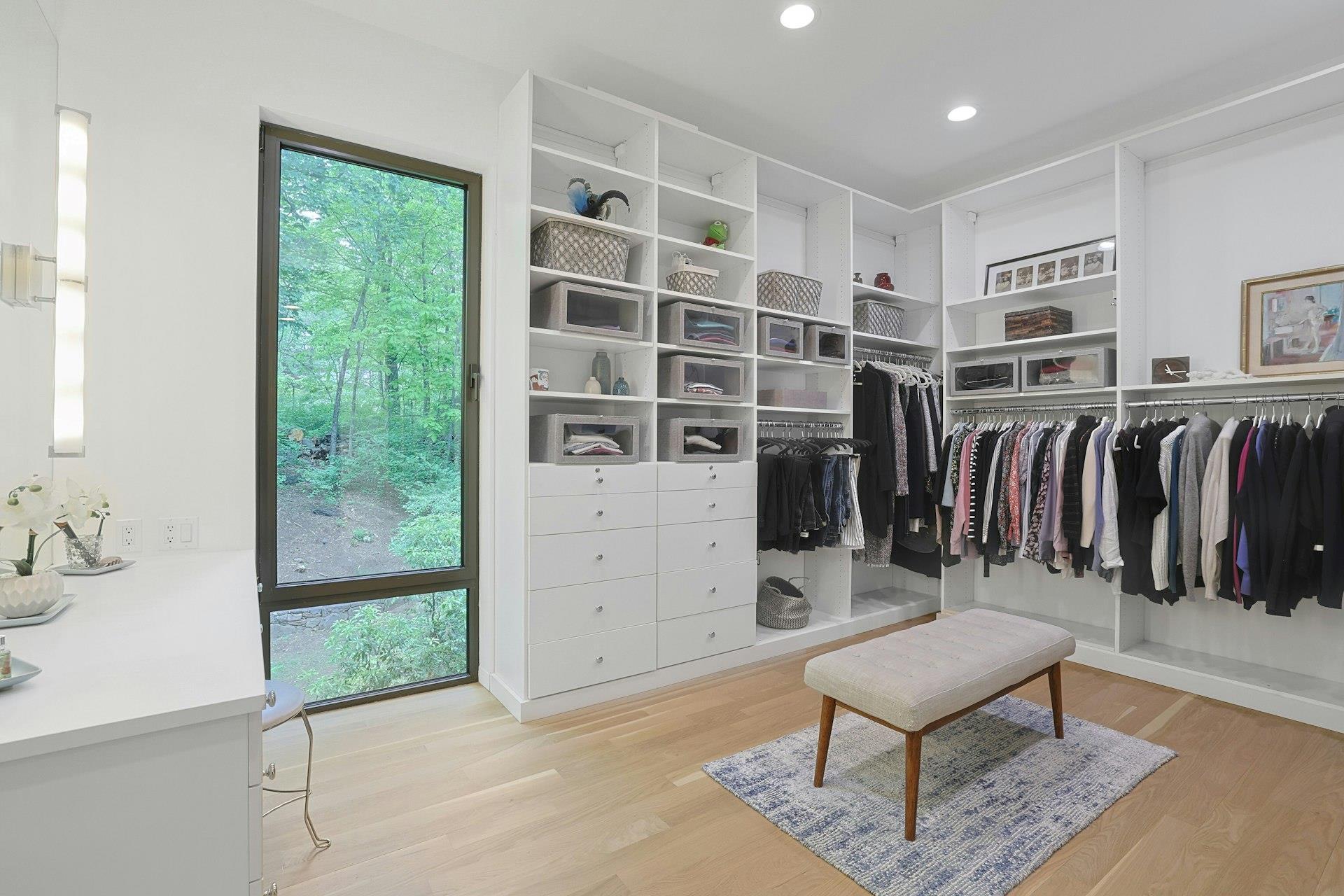 Single Family Somerstown  Westchester County, NY 10546, MLS-860989-24
