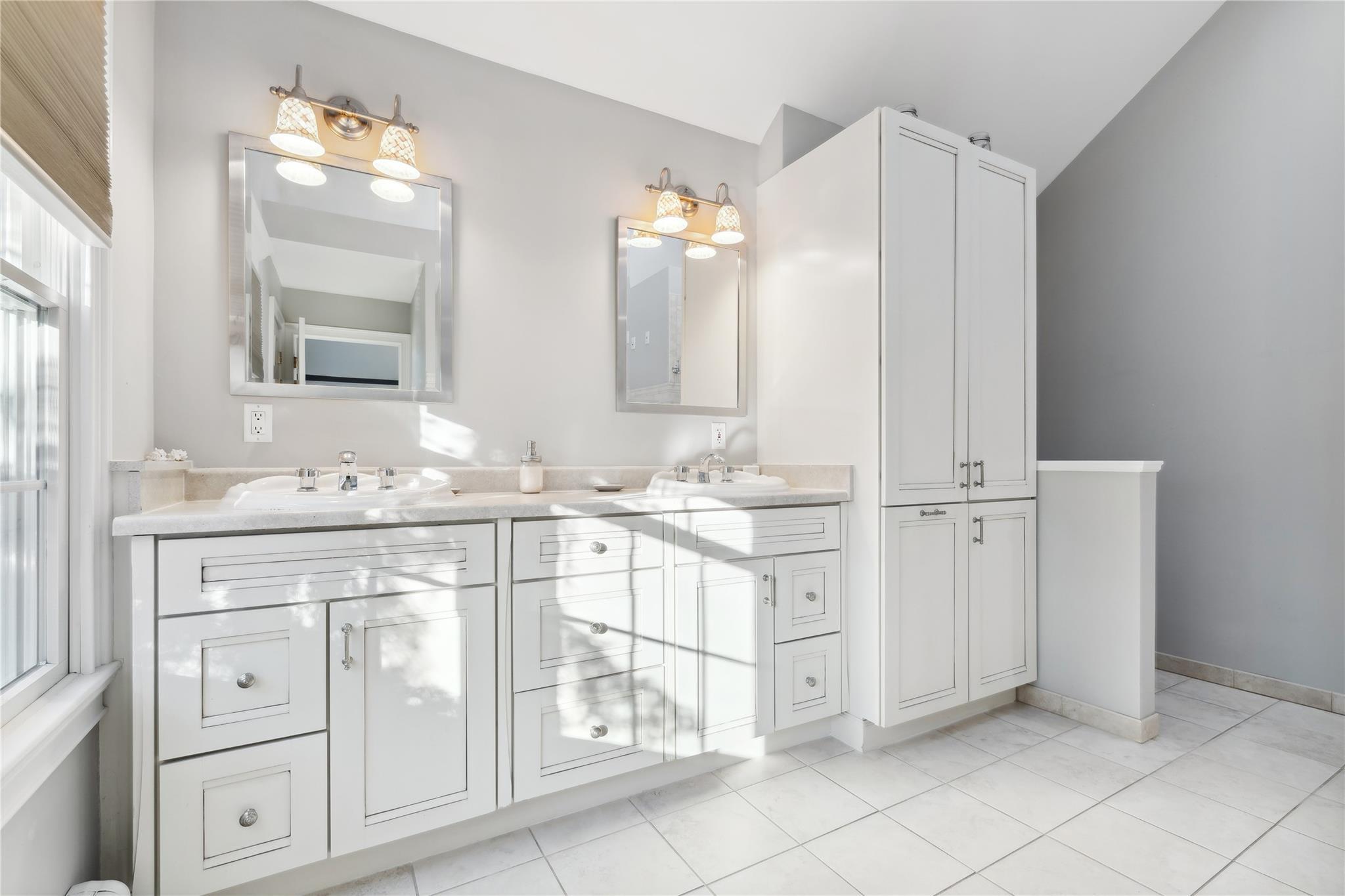 Single Family Wakefield  Suffolk County, NY 11946, MLS-861002-16