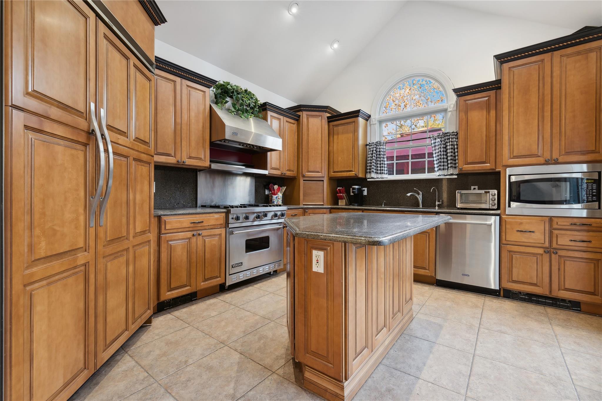 Single Family Wakefield  Suffolk County, NY 11946, MLS-861002-8
