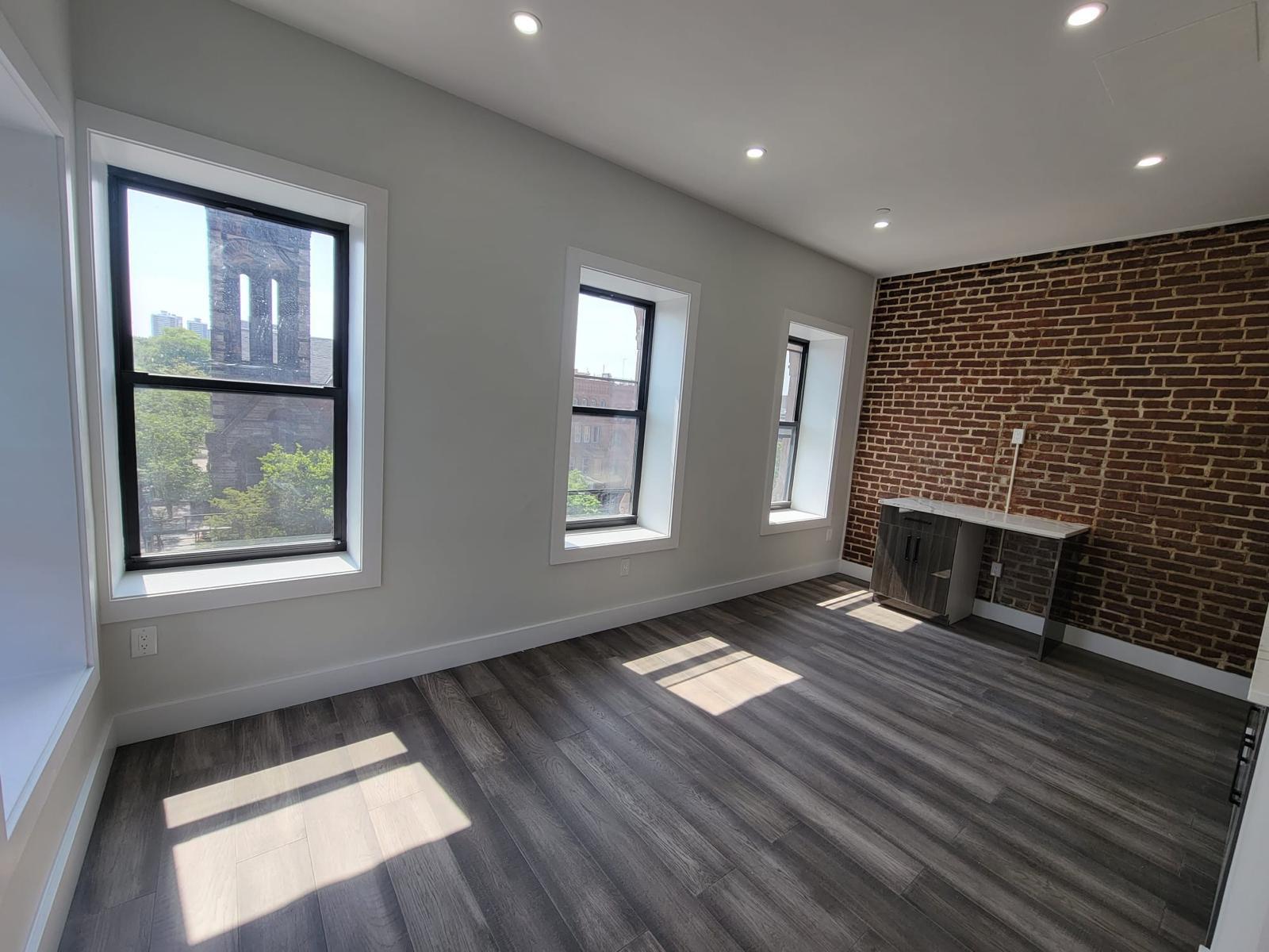 Apartment Lenox  Manhattan, NY 10027, MLS-861004-2