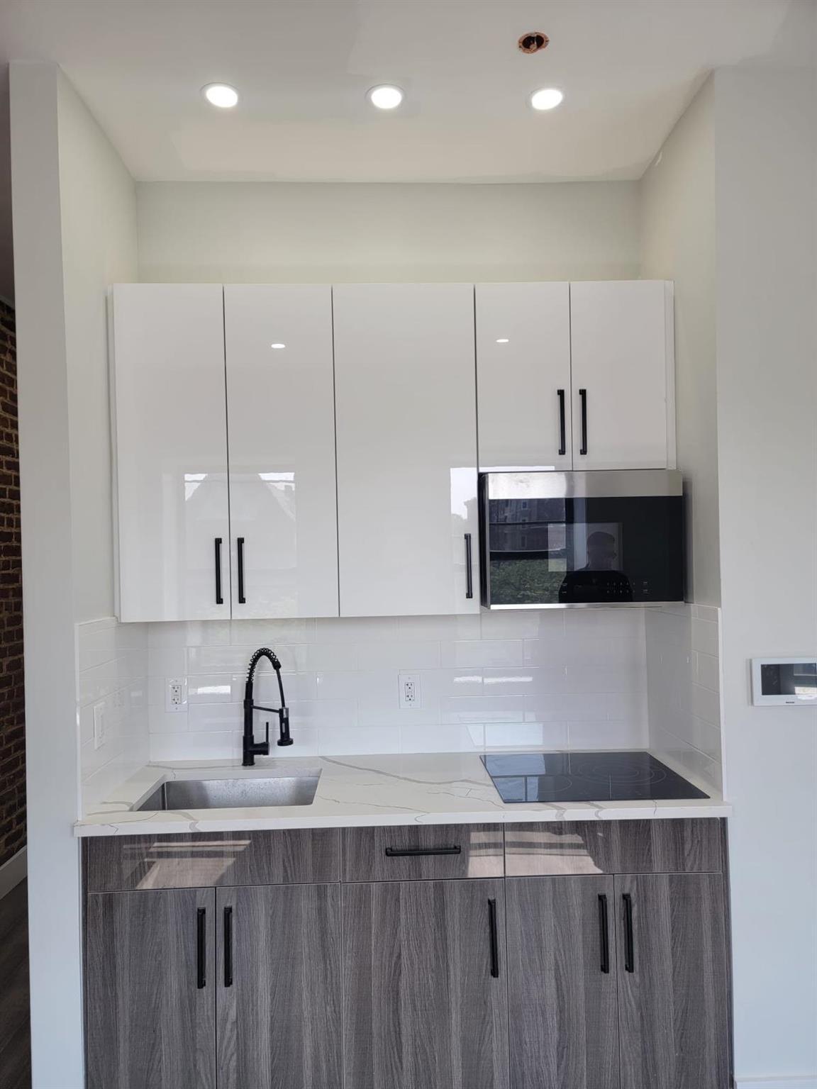 Apartment Lenox  Manhattan, NY 10027, MLS-861004-7