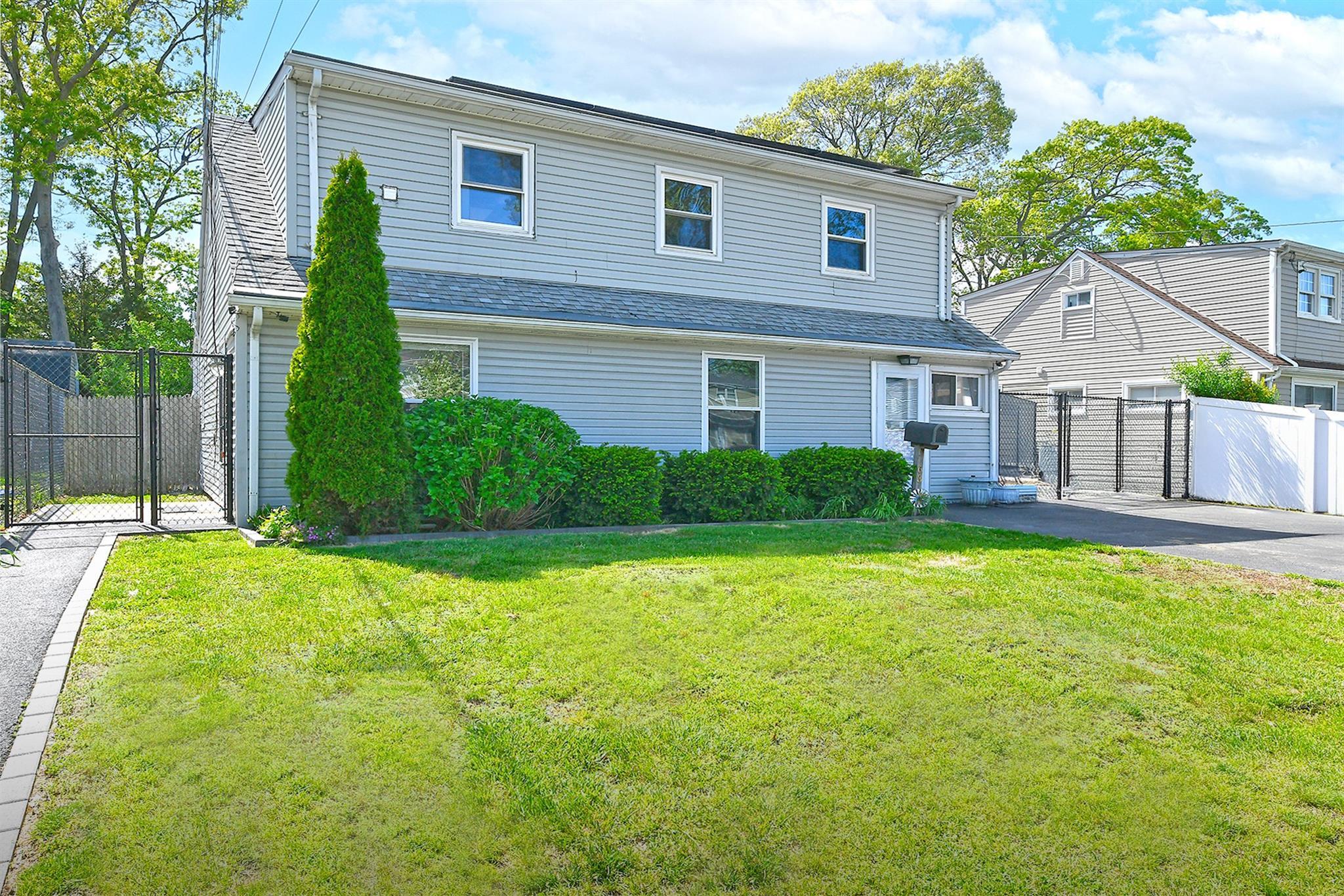 Single Family William  Suffolk County, NY 11726, MLS-861006-2