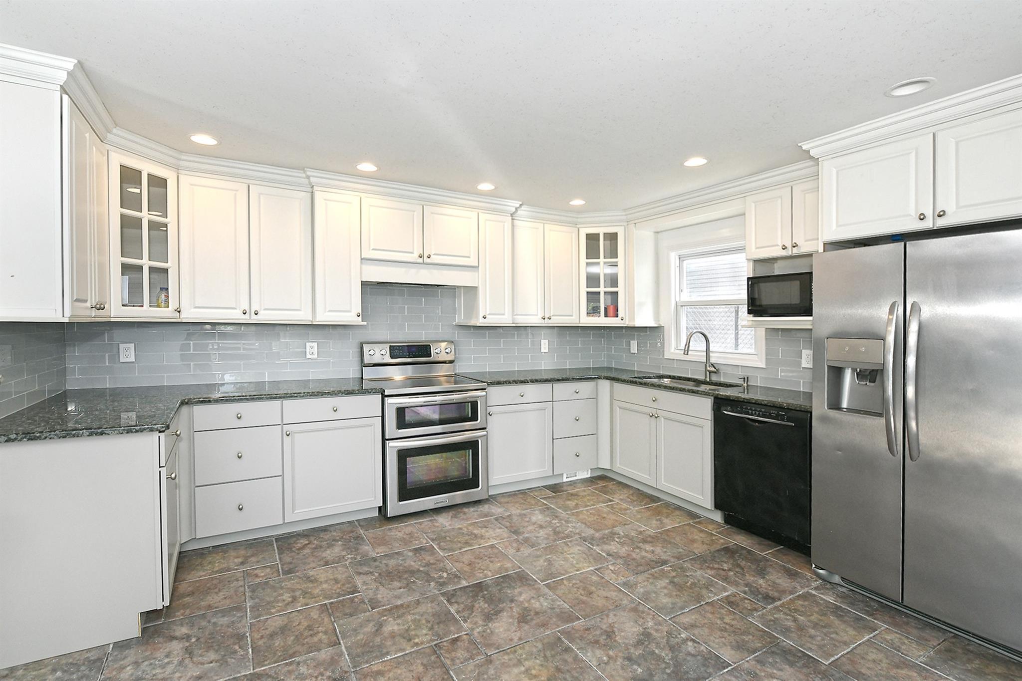 Single Family William  Suffolk County, NY 11726, MLS-861006-6