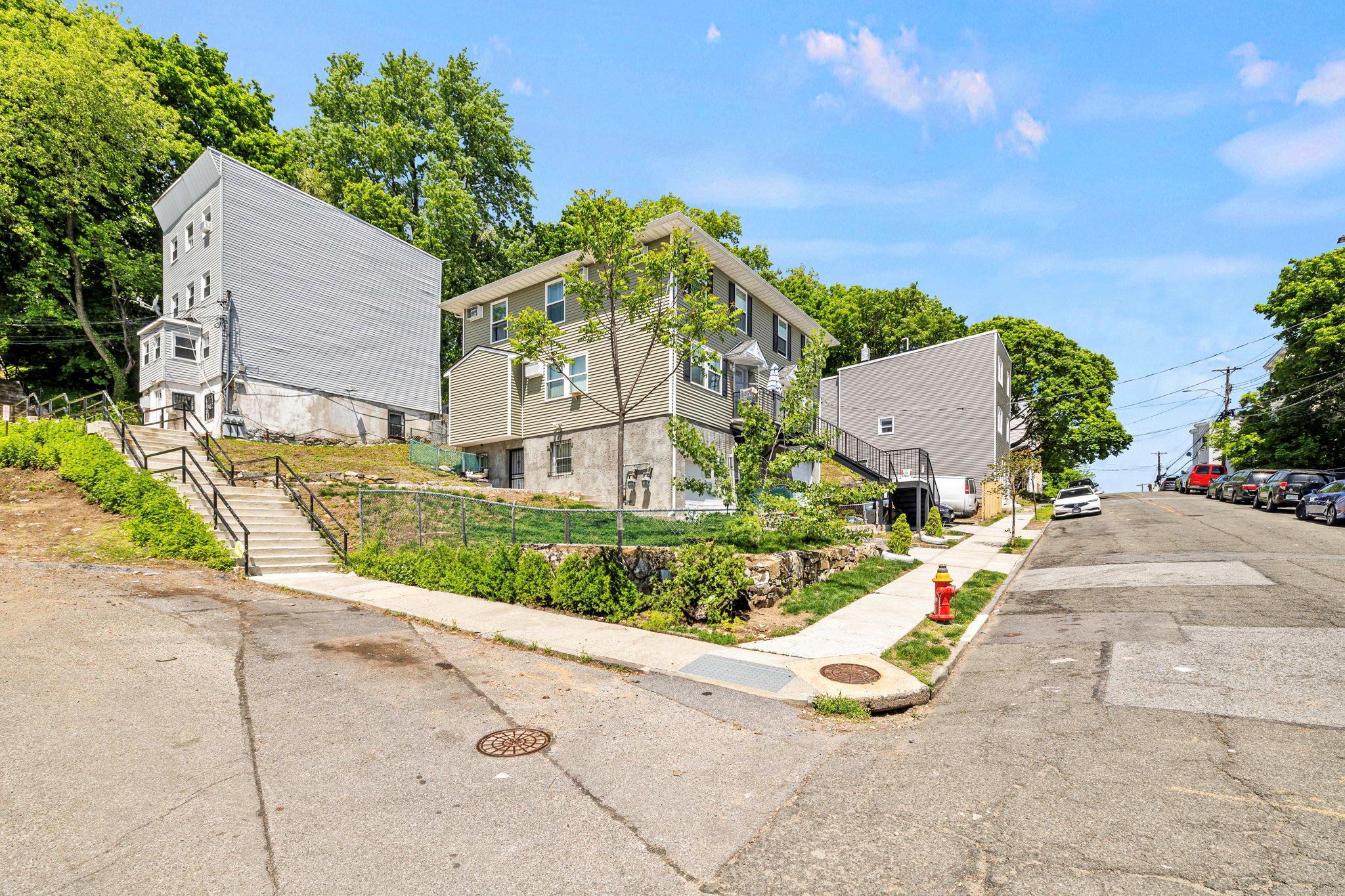 Single Family High  Westchester County, NY 10703, MLS-861008-2