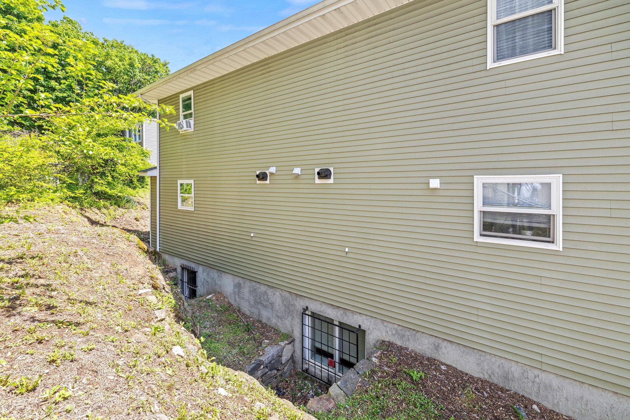 Single Family High  Westchester County, NY 10703, MLS-861008-21