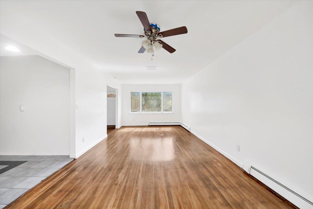 Single Family Linn  Westchester County, NY 10705, MLS-861015-23