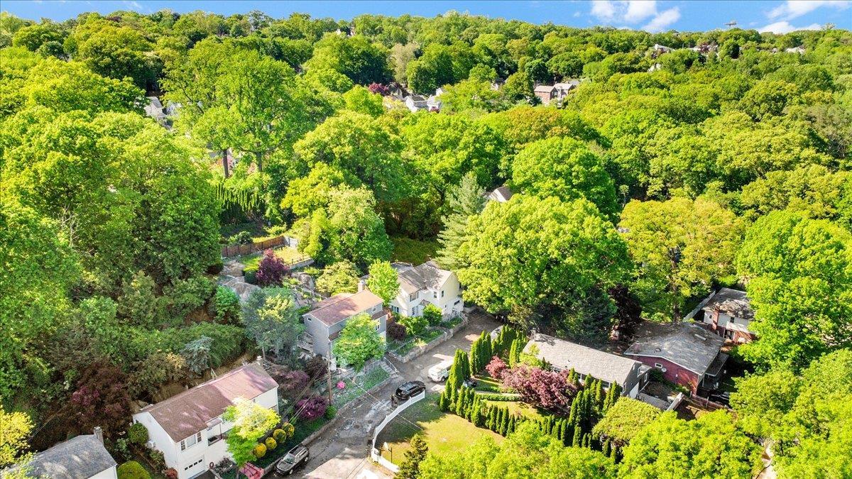 Single Family Linn  Westchester County, NY 10705, MLS-861015-36