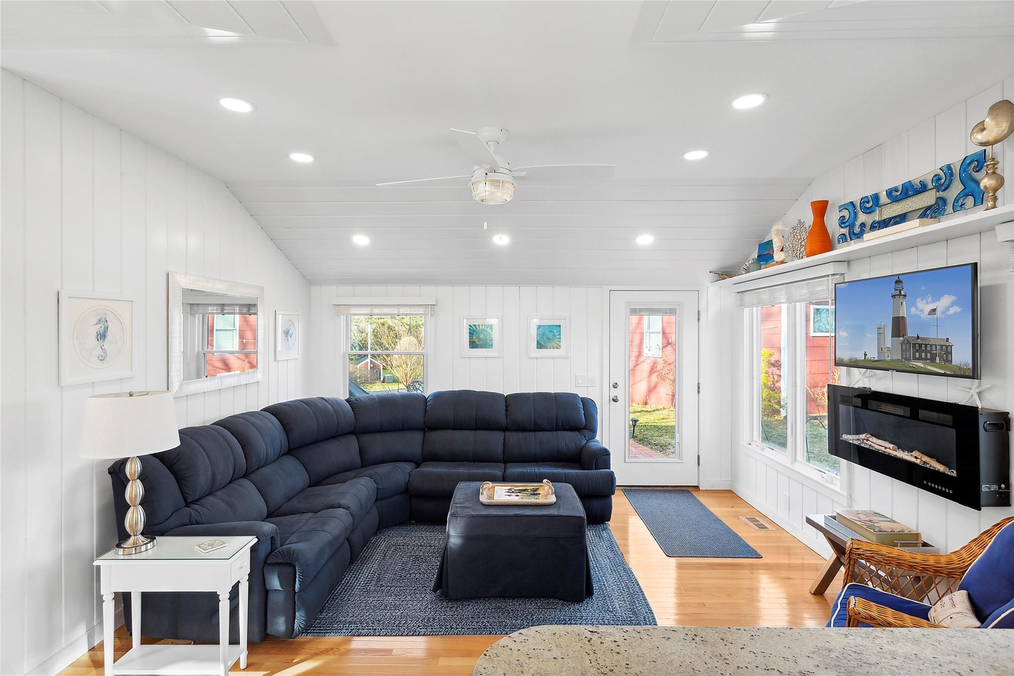 Coop North  Suffolk County, NY 11946, MLS-861024-5