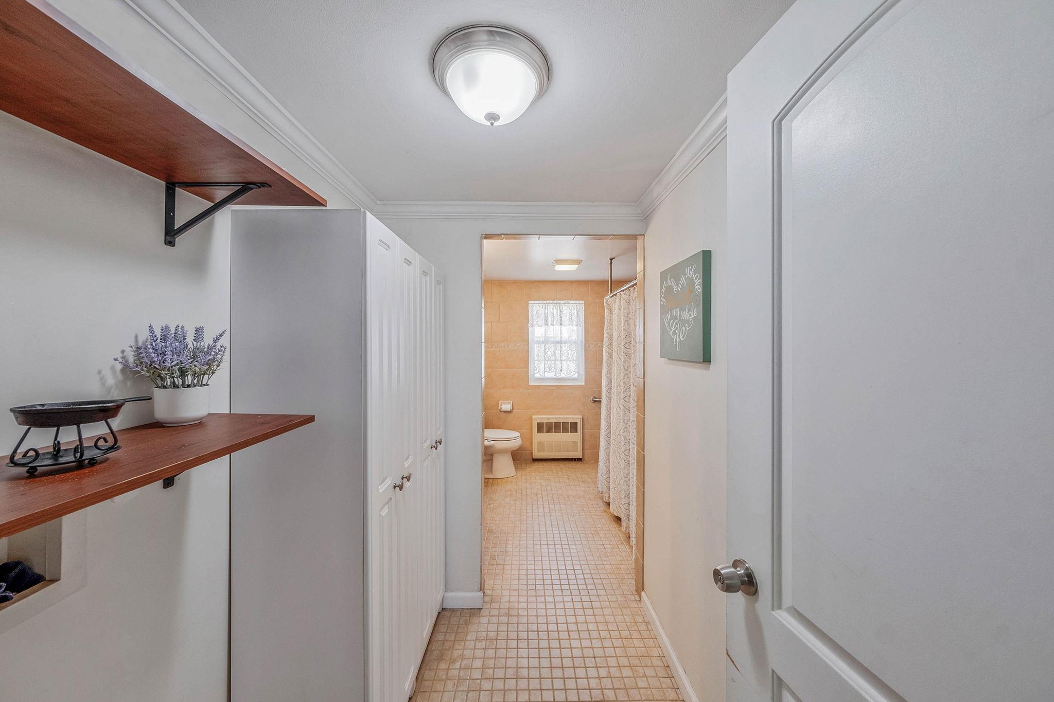 Single Family Ontario  Suffolk County, NY 11706, MLS-861030-16