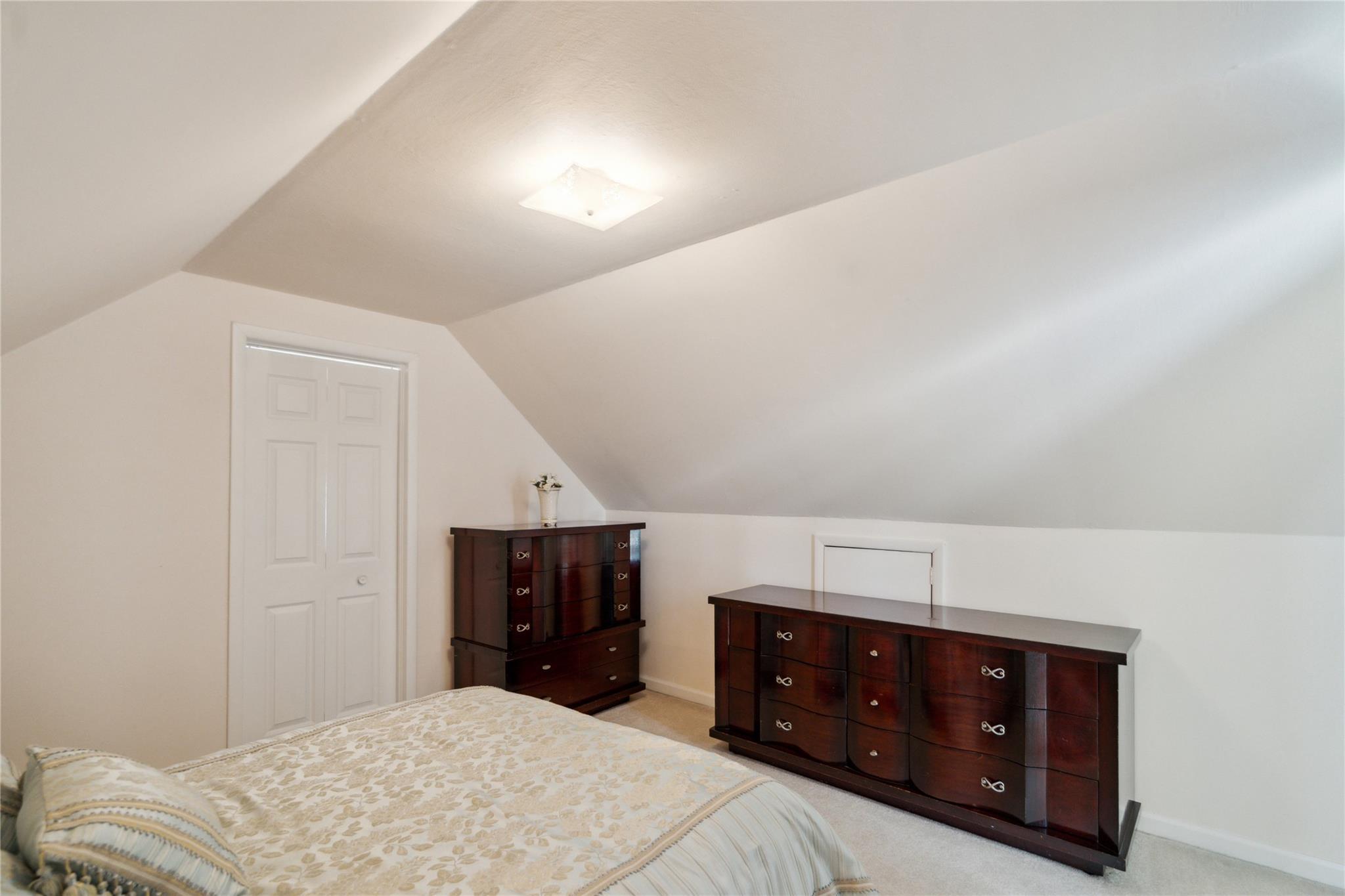 Single Family Elaine  Suffolk County, NY 11782, MLS-861033-21