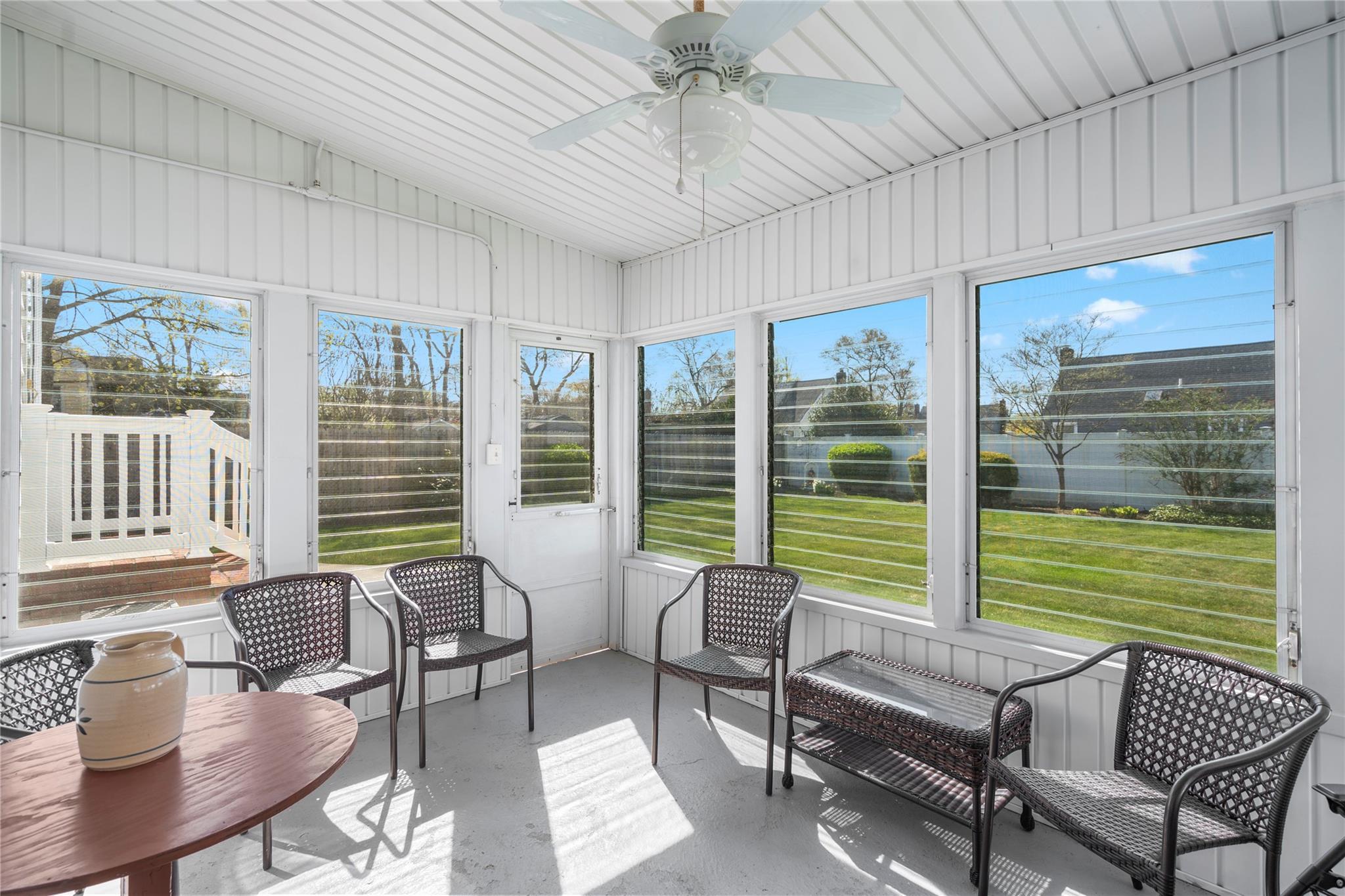 Single Family Elaine  Suffolk County, NY 11782, MLS-861033-29