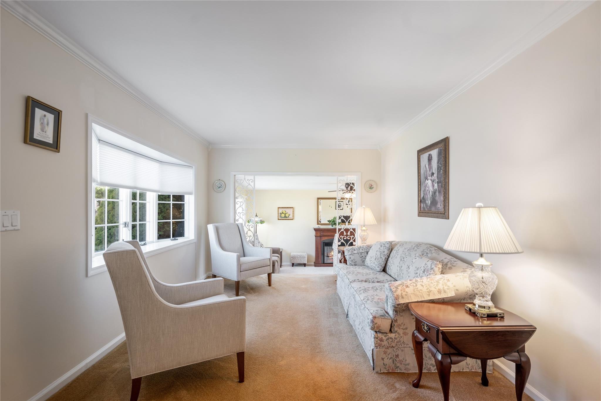 Single Family Elaine  Suffolk County, NY 11782, MLS-861033-5