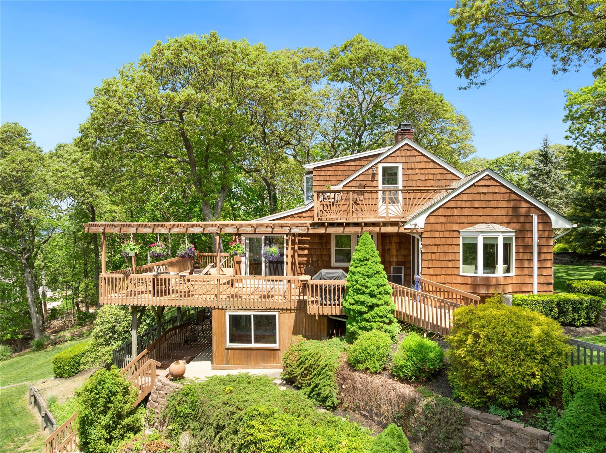 Single Family Summit  Suffolk County, NY 11933, MLS-861034-43