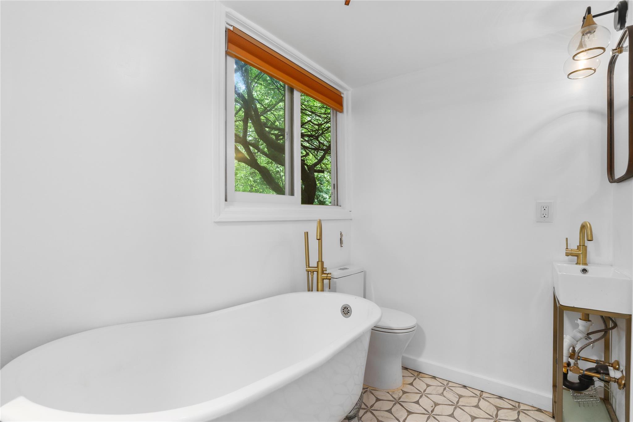 Single Family Lounsbury  Westchester County, NY 10520, MLS-861044-13