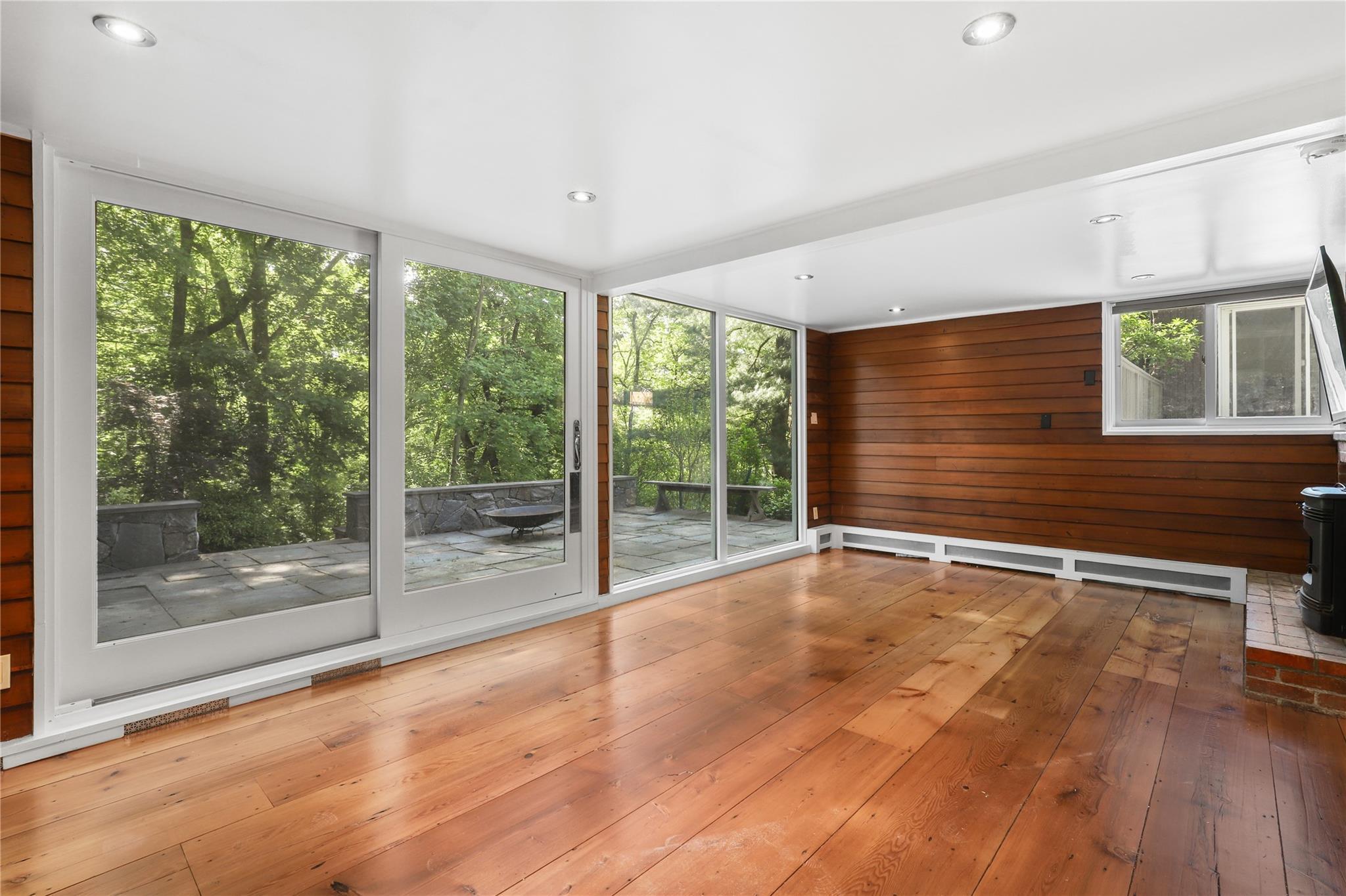 Single Family Lounsbury  Westchester County, NY 10520, MLS-861044-6