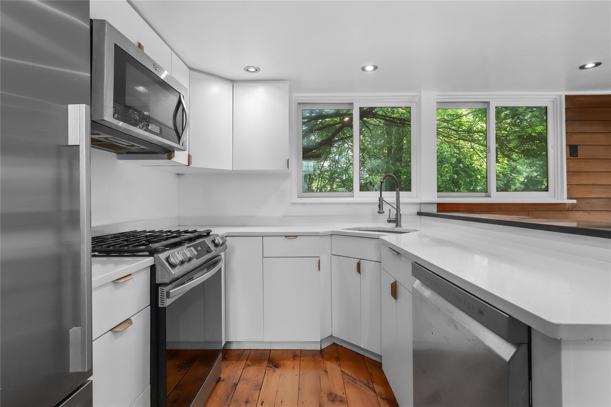 Single Family Lounsbury  Westchester County, NY 10520, MLS-861044-9