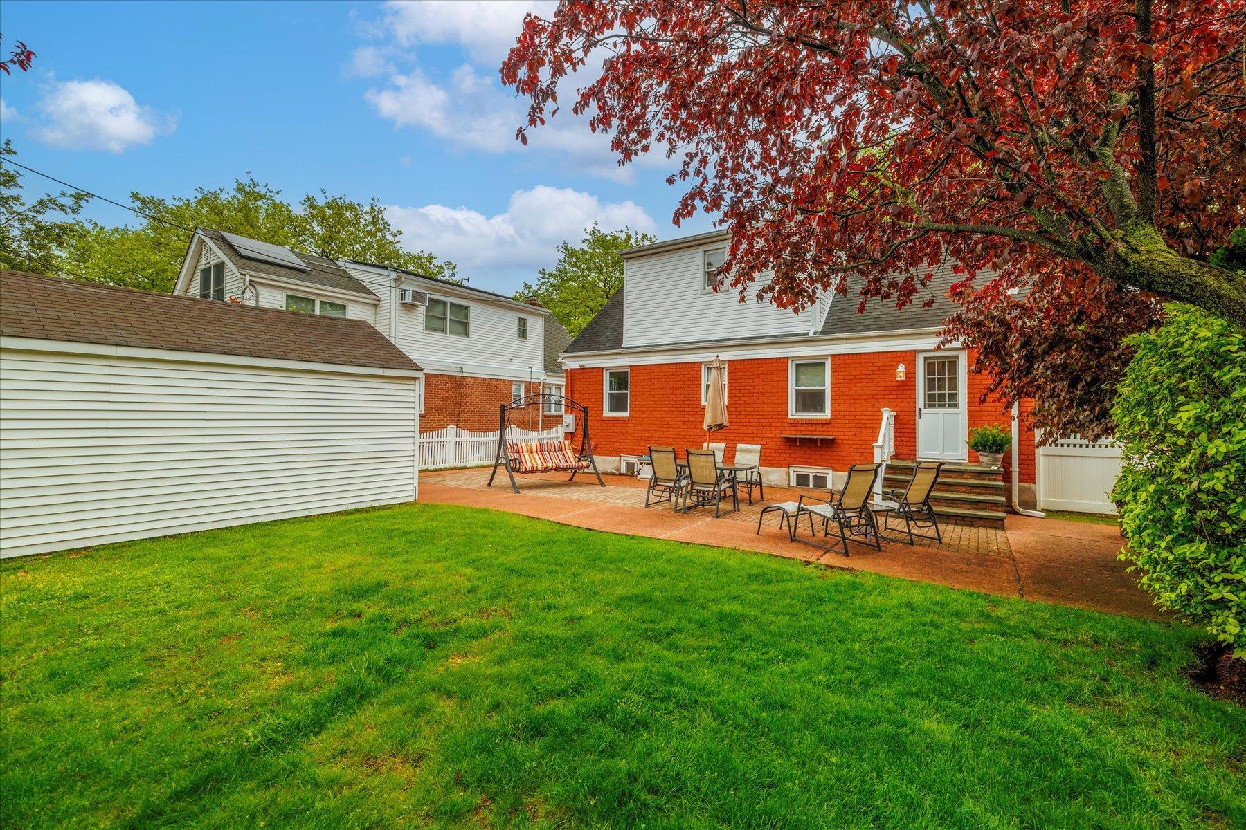 Single Family Croyden  Nassau County, NY 11040, MLS-861045-22