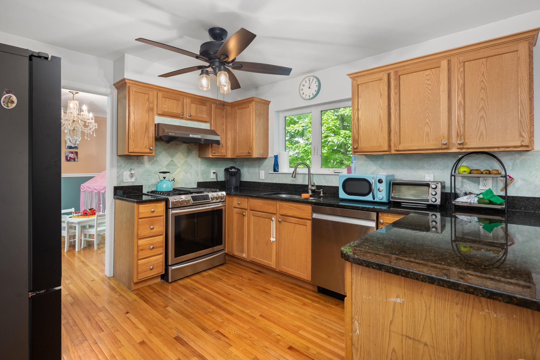 Single Family Piping Rock  Westchester County, NY 10562, MLS-861054-10