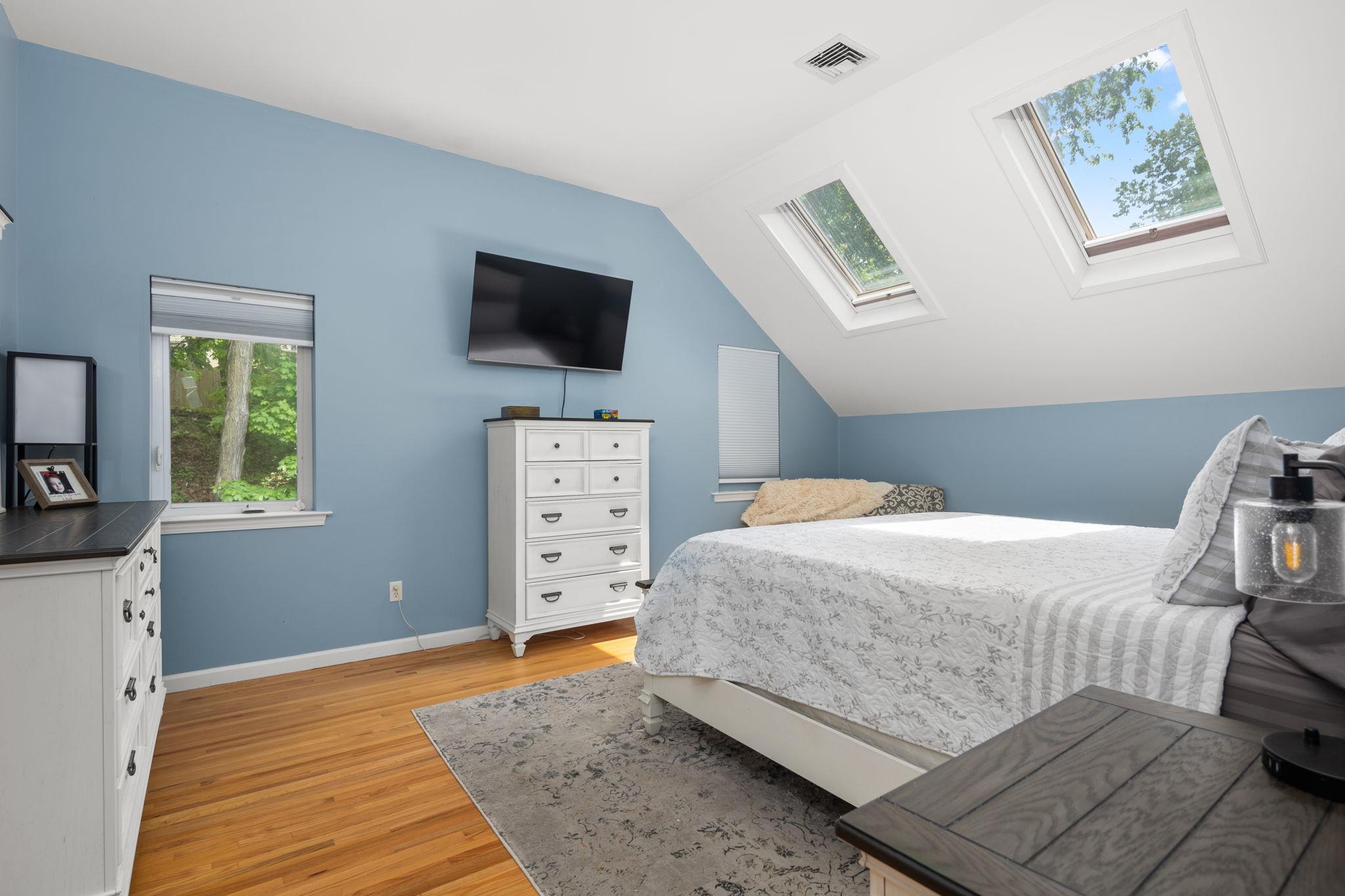 Single Family Piping Rock  Westchester County, NY 10562, MLS-861054-15