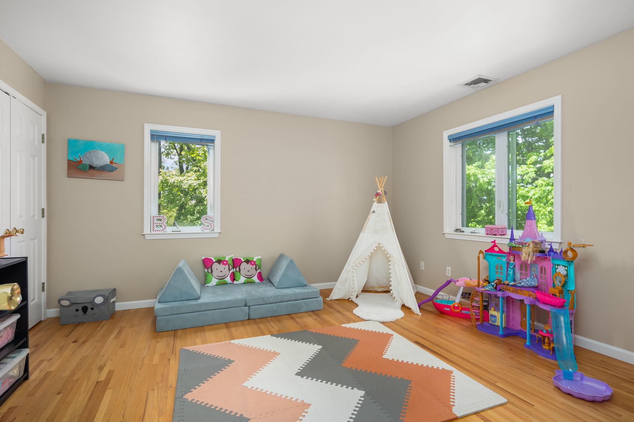 Single Family Piping Rock  Westchester County, NY 10562, MLS-861054-18