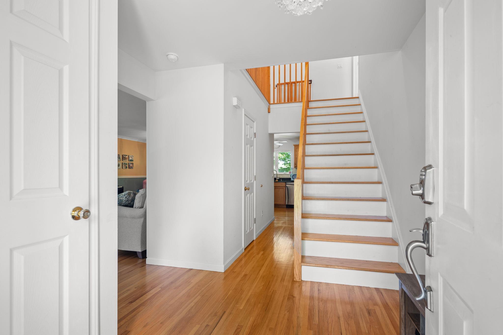 Single Family Piping Rock  Westchester County, NY 10562, MLS-861054-4