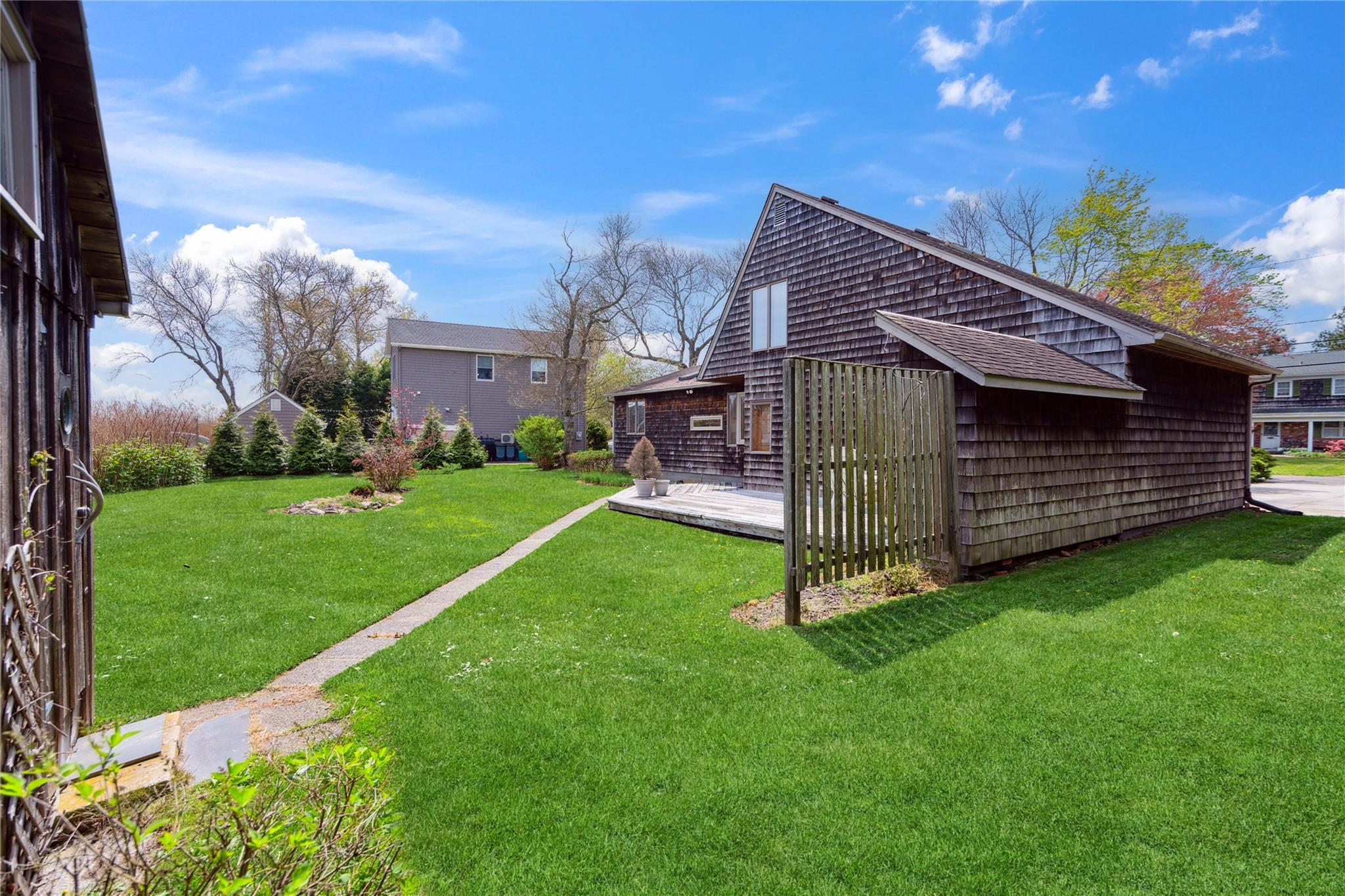 Single Family Bay  Suffolk County, NY 11705, MLS-861055-27