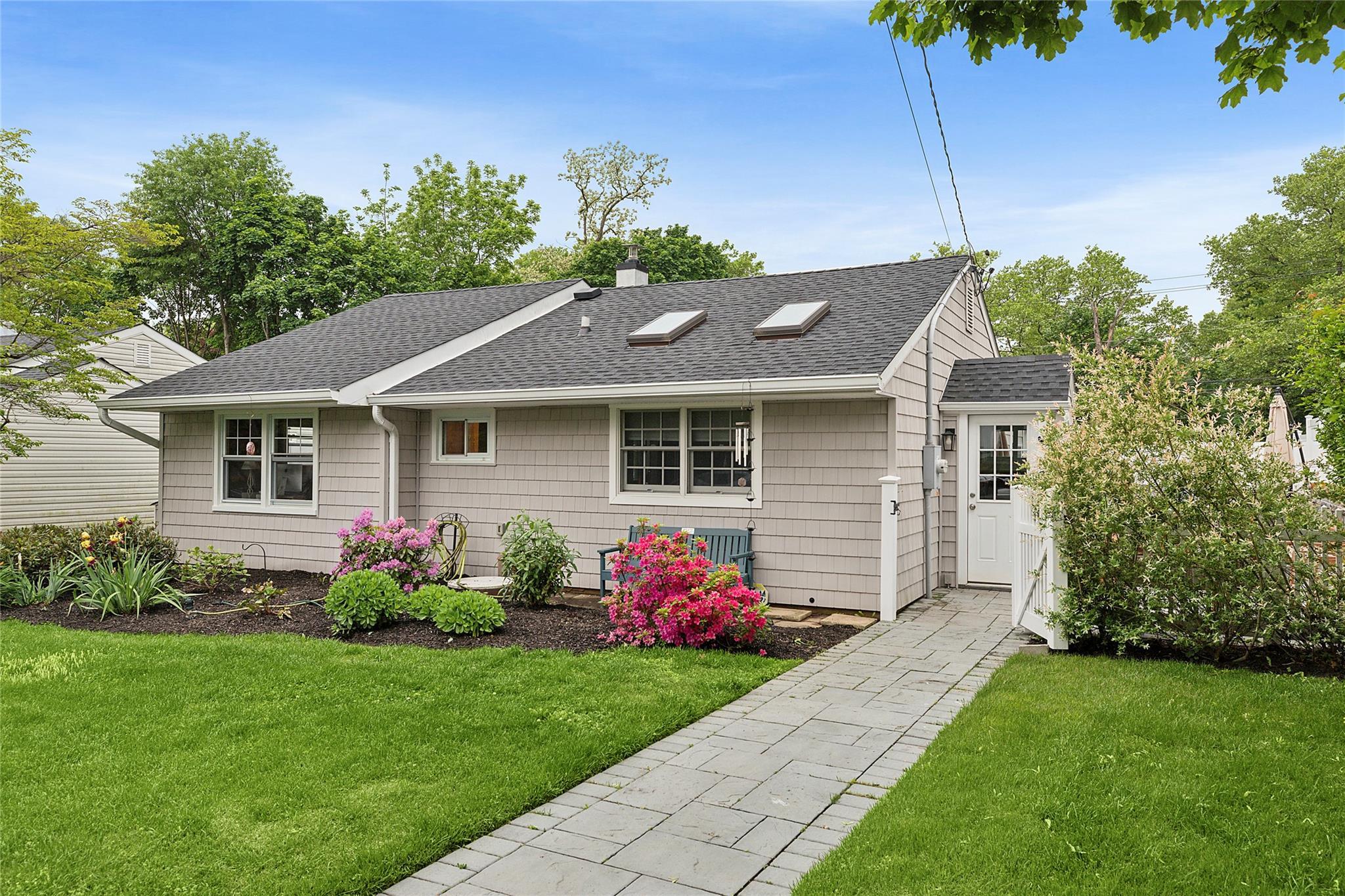 Single Family Spruce  Nassau County, NY 11542, MLS-861058-2