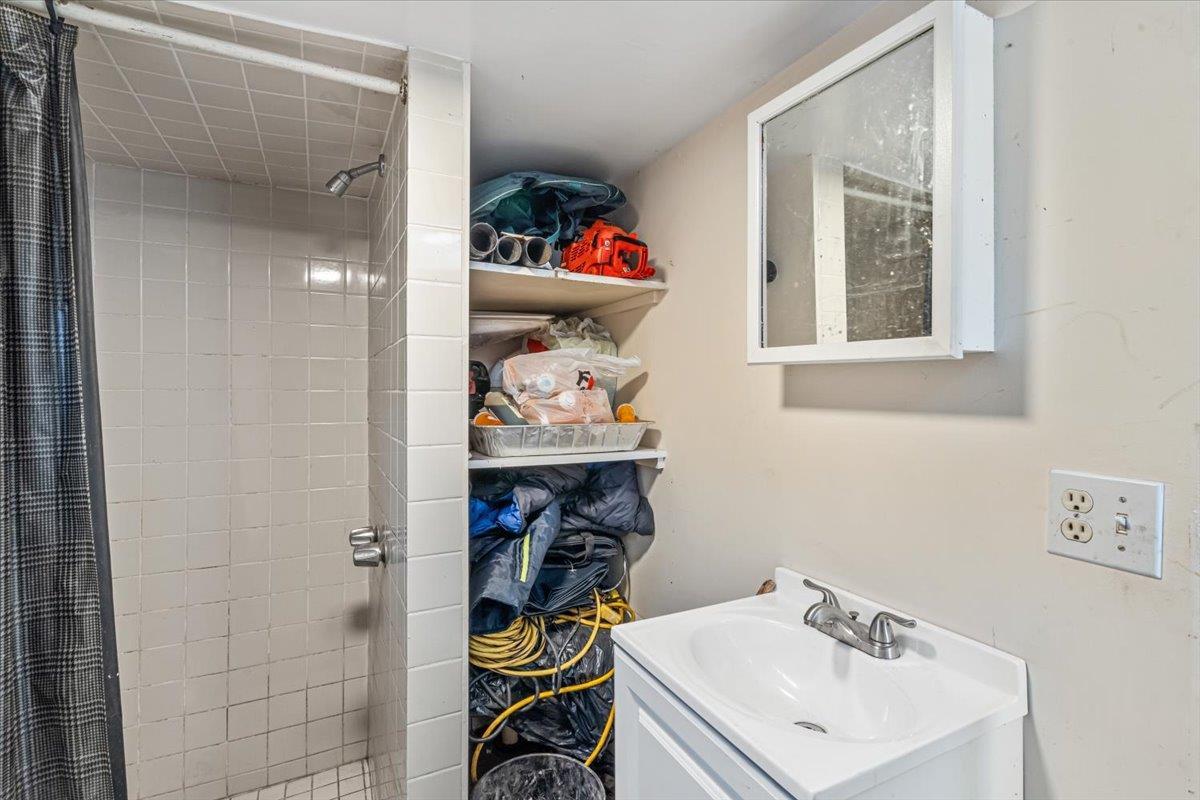 Single Family Berriman  Brooklyn, NY 11208, MLS-861062-17
