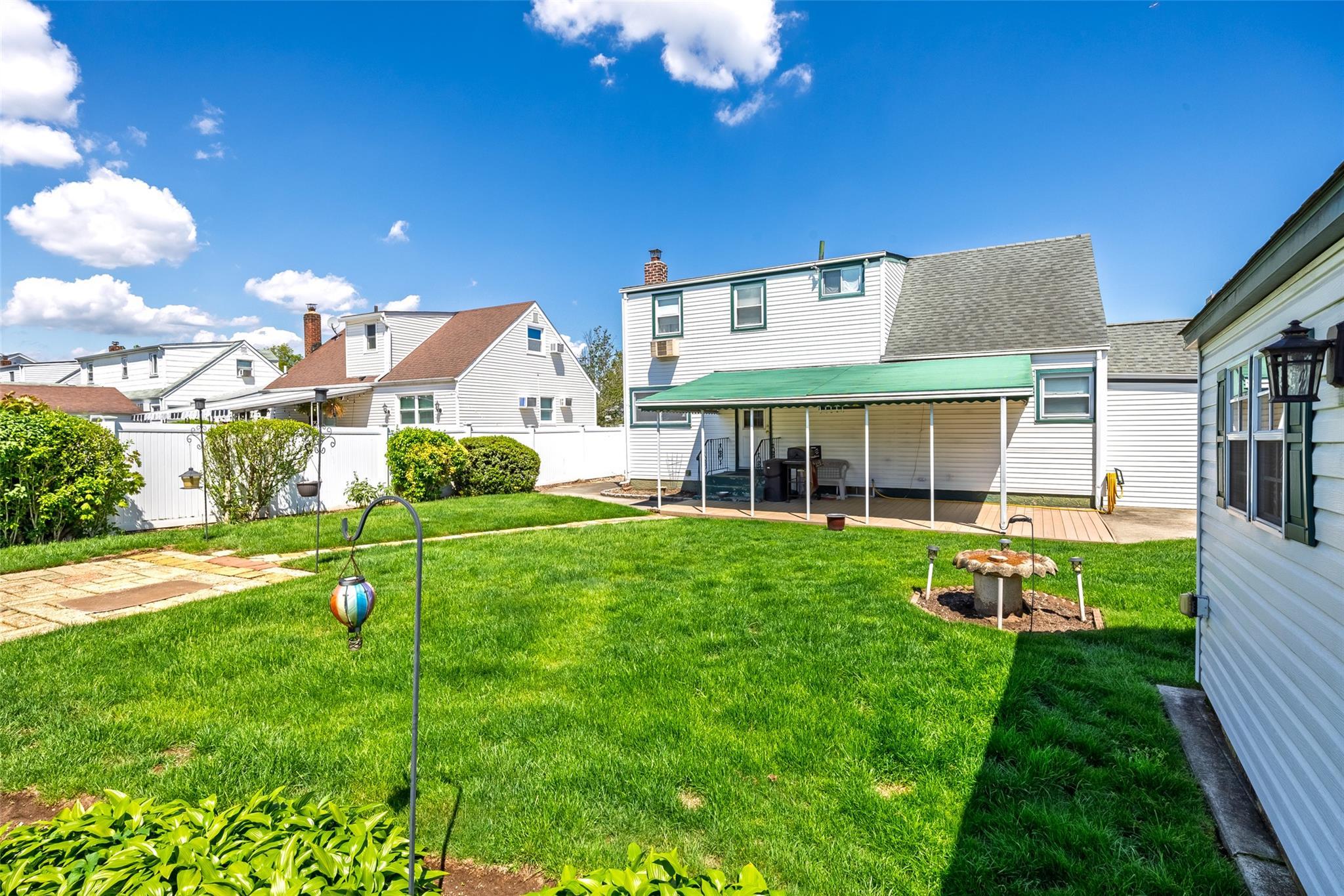 Single Family Erma  Nassau County, NY 11554, MLS-861079-35