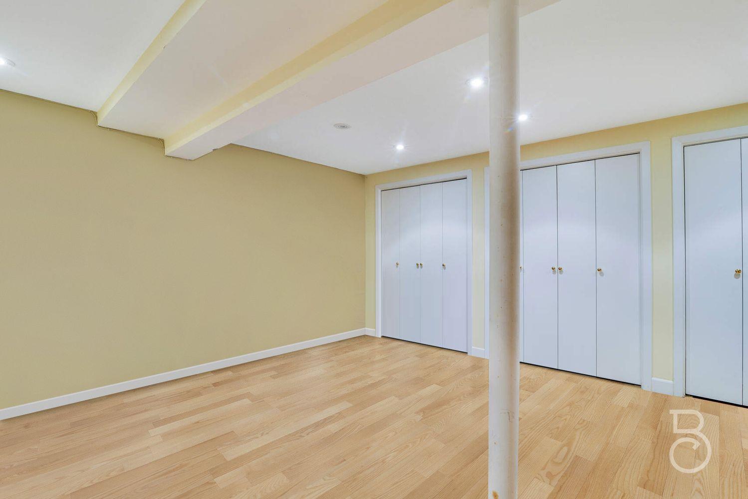 Single Family 48th  Queens, NY 11105, MLS-861086-12