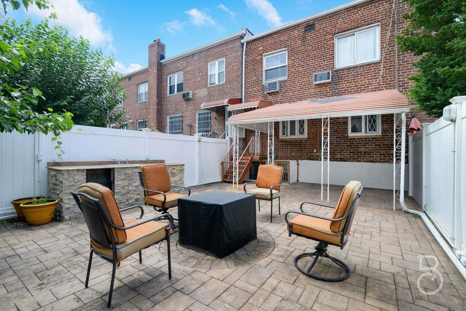 Single Family 48th  Queens, NY 11105, MLS-861086-15
