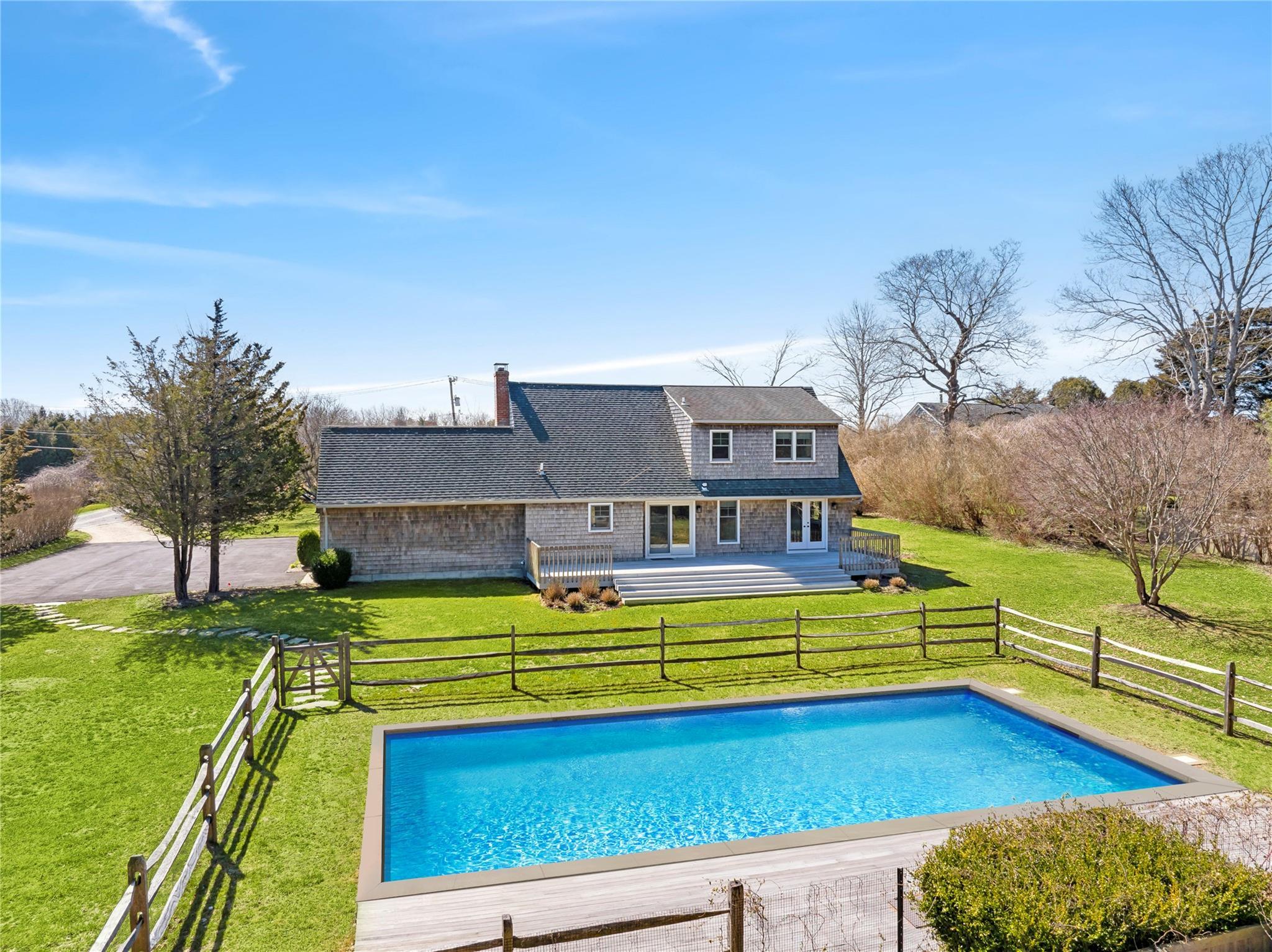 Single Family Seven Ponds  Suffolk County, NY 11976, MLS-861102-15