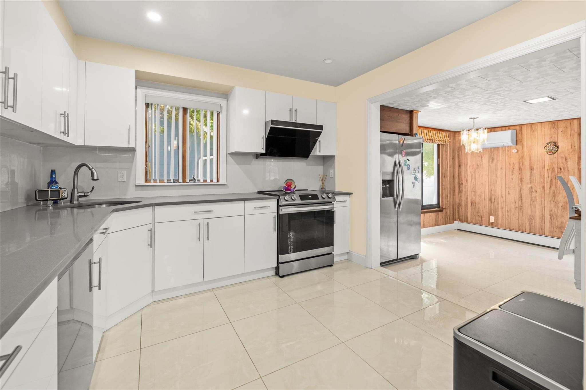 Single Family Jeffrey  Nassau County, NY 11554, MLS-861118-11