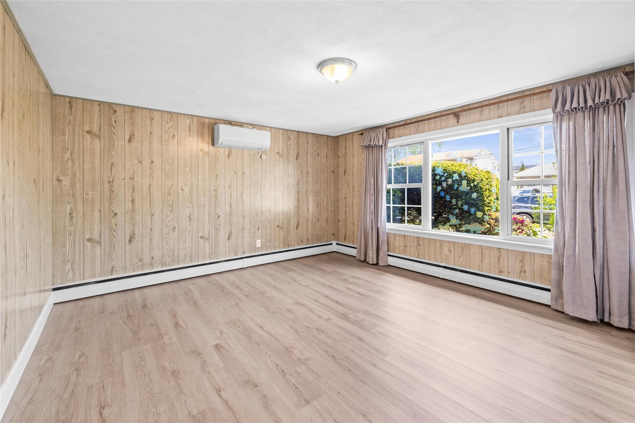 Single Family Jeffrey  Nassau County, NY 11554, MLS-861118-17