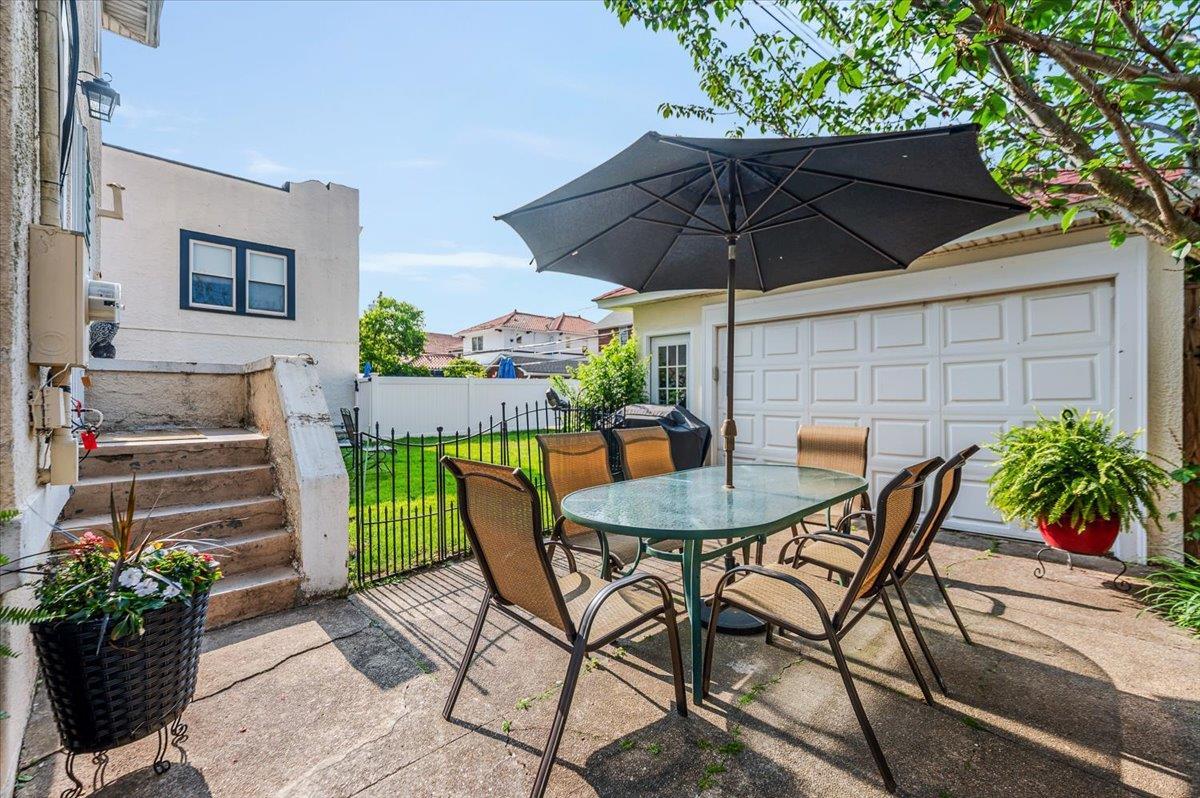 Single Family Olive  Nassau County, NY 11561, MLS-861131-27