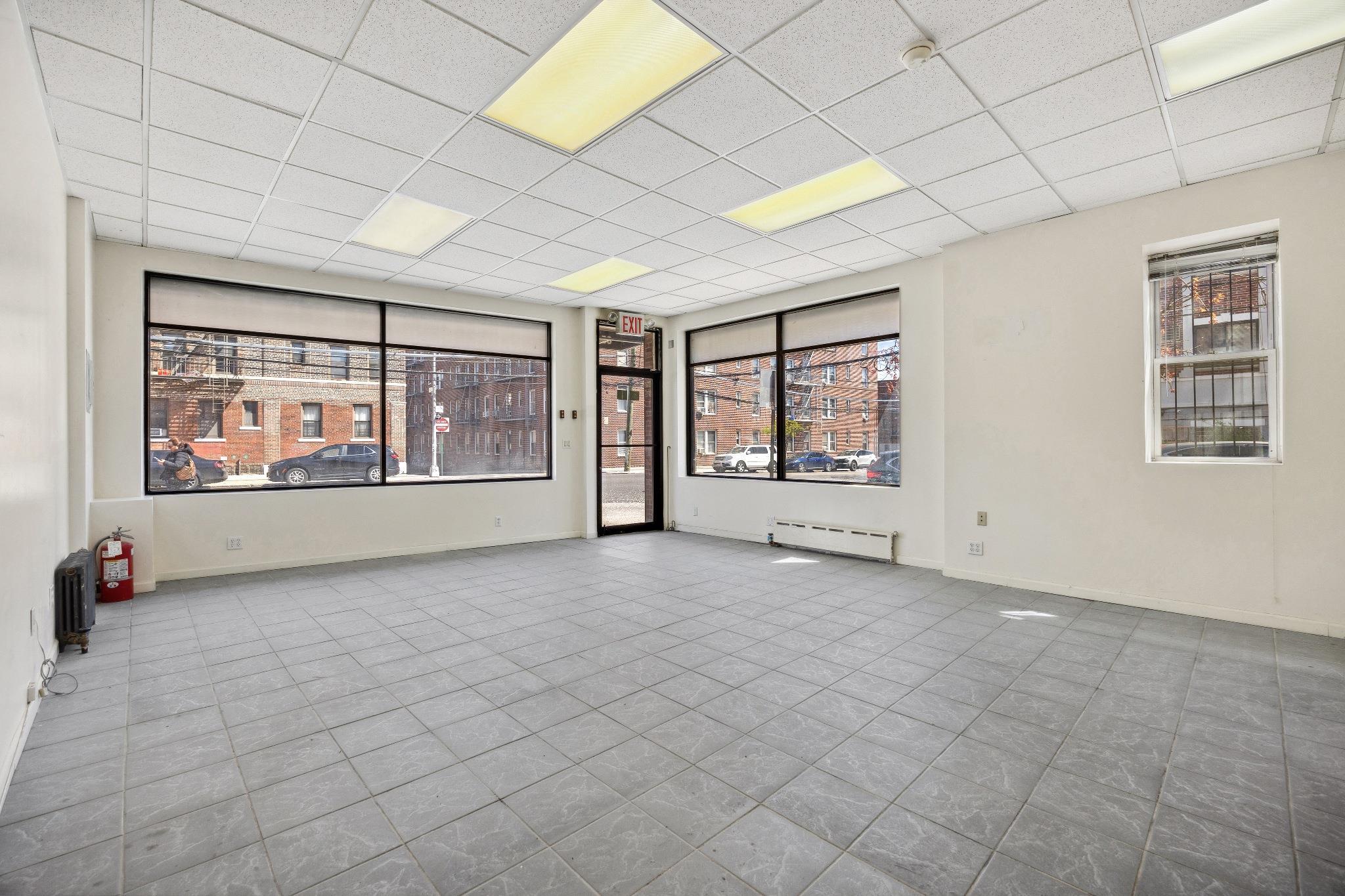 Single Family 66th  Queens, NY 11377, MLS-861134-4