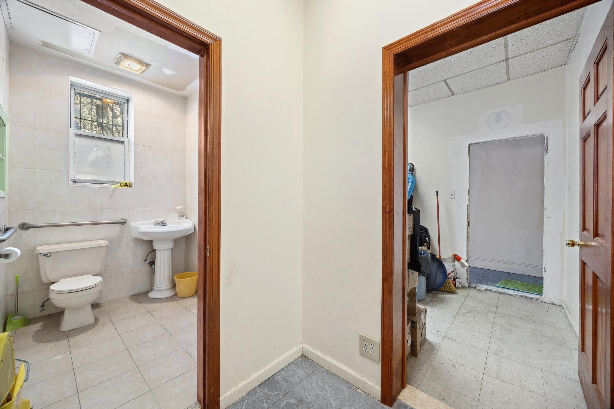Single Family 66th  Queens, NY 11377, MLS-861134-8