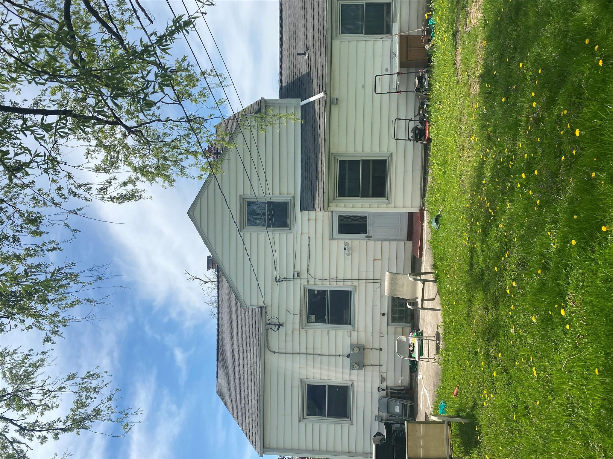 Single Family Niagara Falls  Out Of Area, NY 14226, MLS-861136-12
