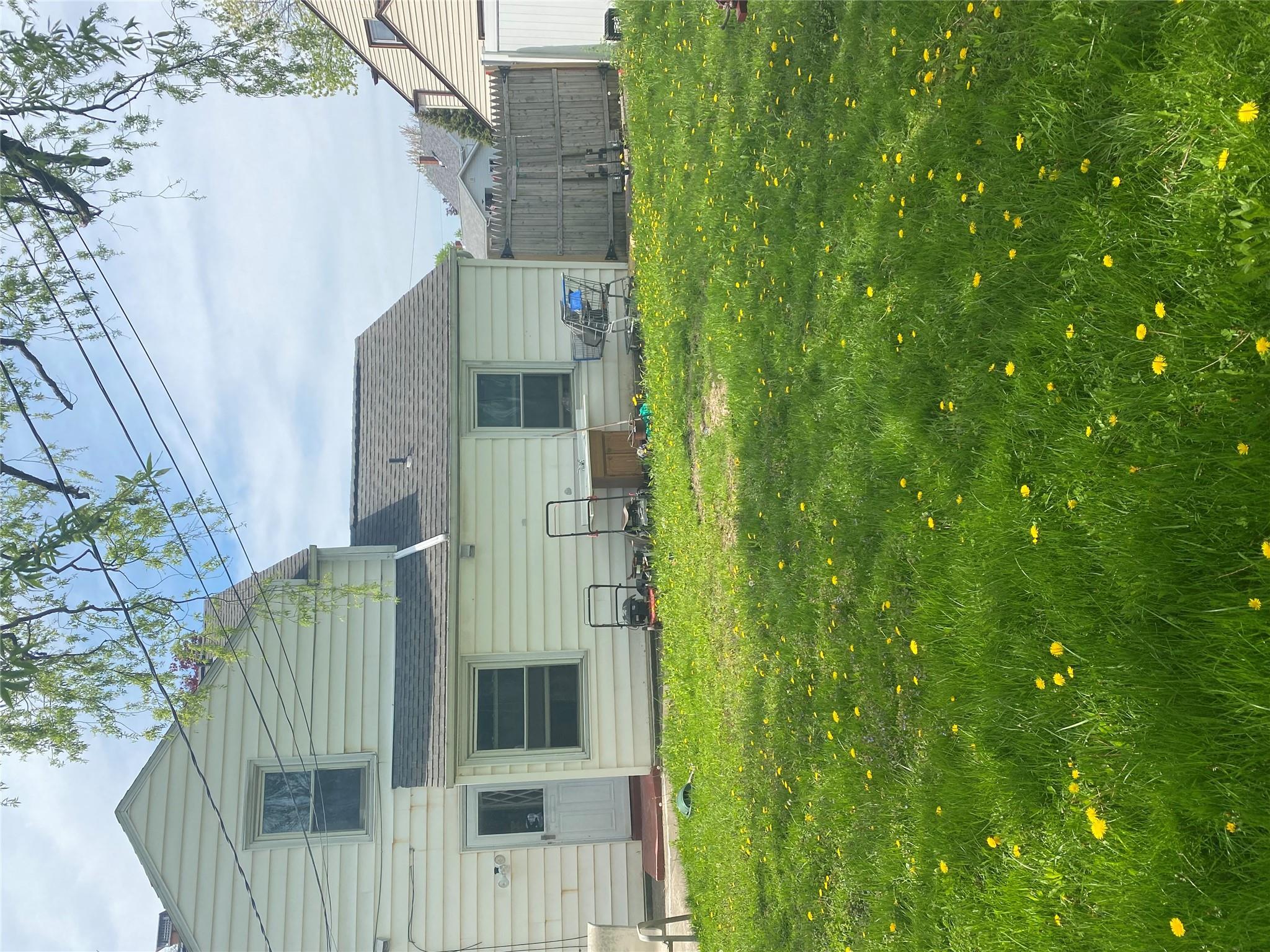 Single Family Niagara Falls  Out Of Area, NY 14226, MLS-861136-13