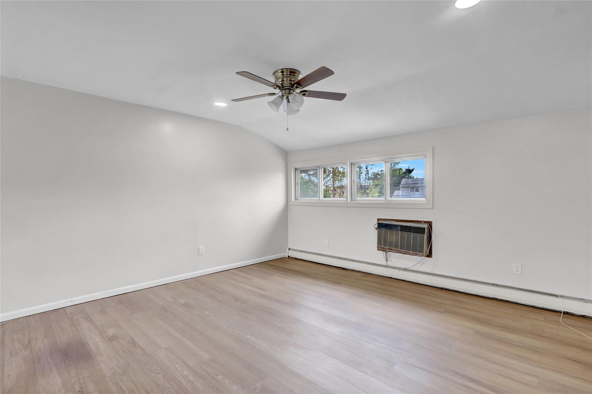 Single Family Shield  Nassau County, NY 11756, MLS-861138-20
