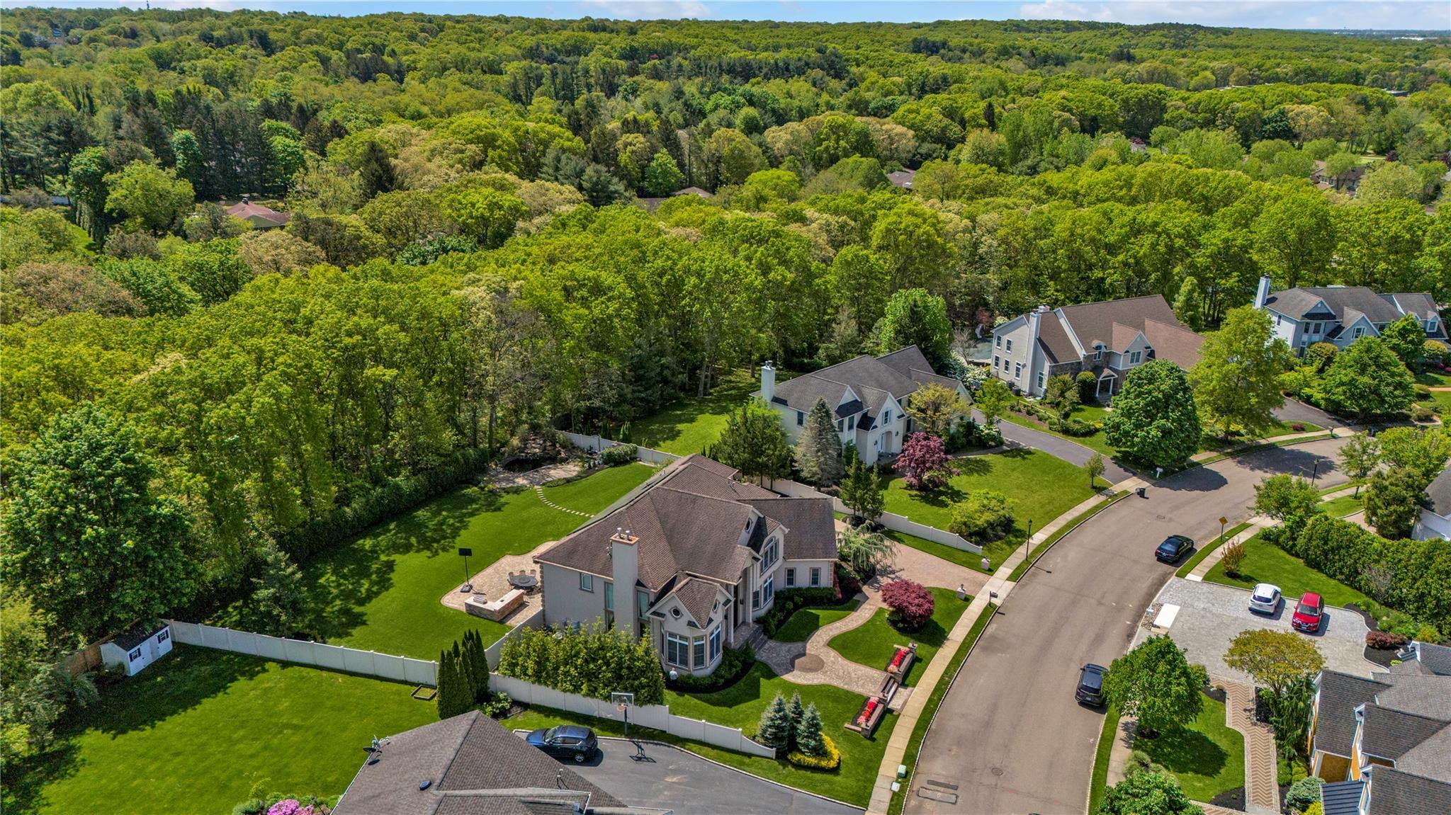 Single Family Fig  Suffolk County, NY 11746, MLS-861143-45