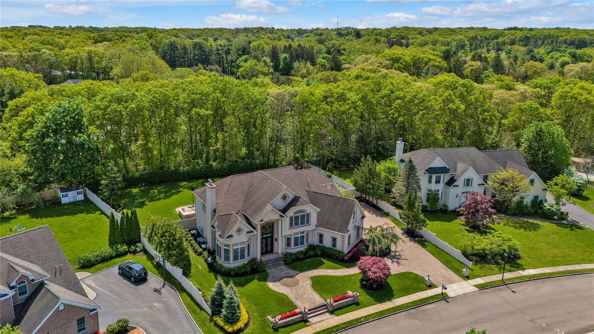 Single Family Fig  Suffolk County, NY 11746, MLS-861143-46