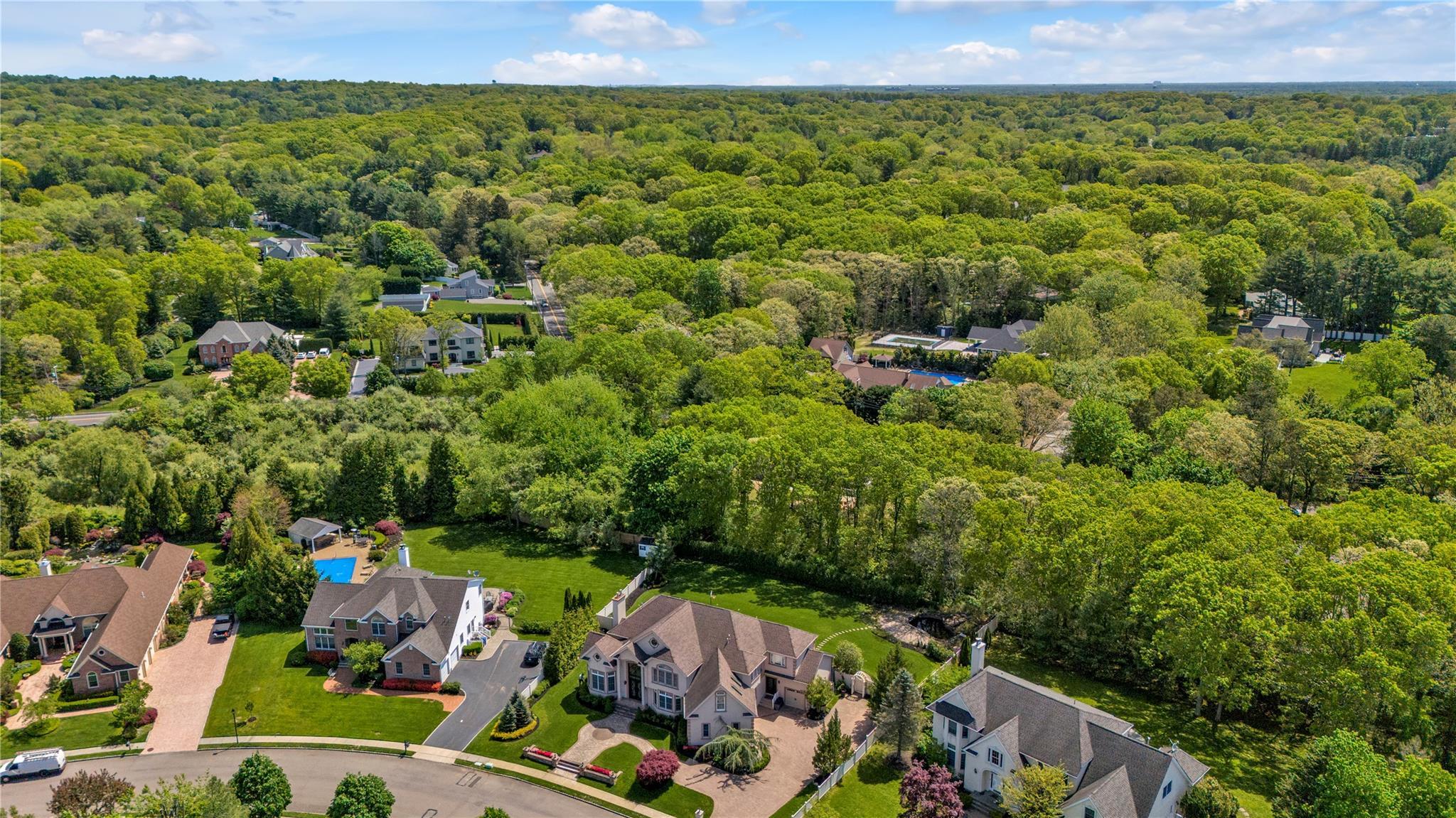 Single Family Fig  Suffolk County, NY 11746, MLS-861143-48